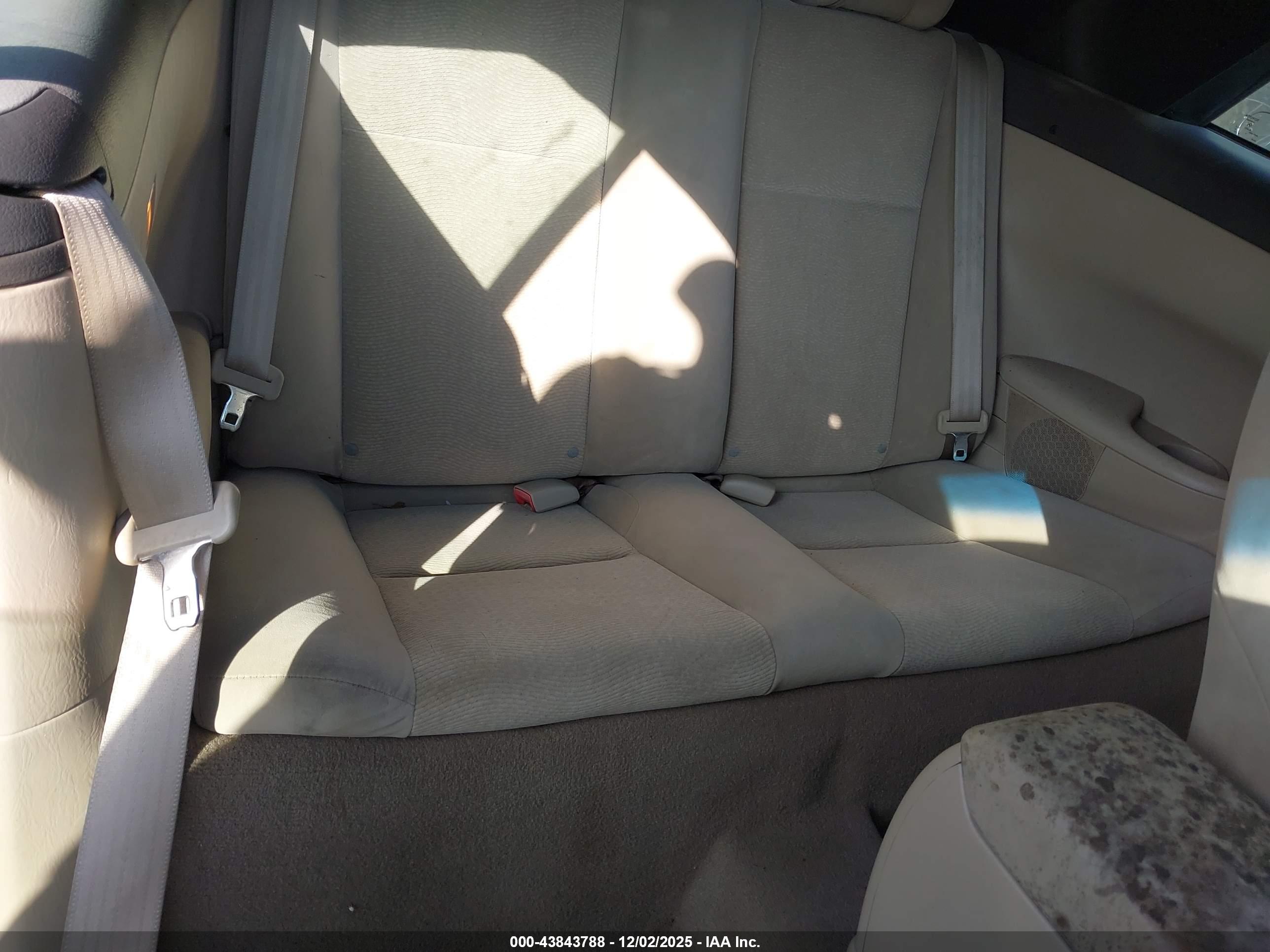 TOYOTA CAMRY image 8