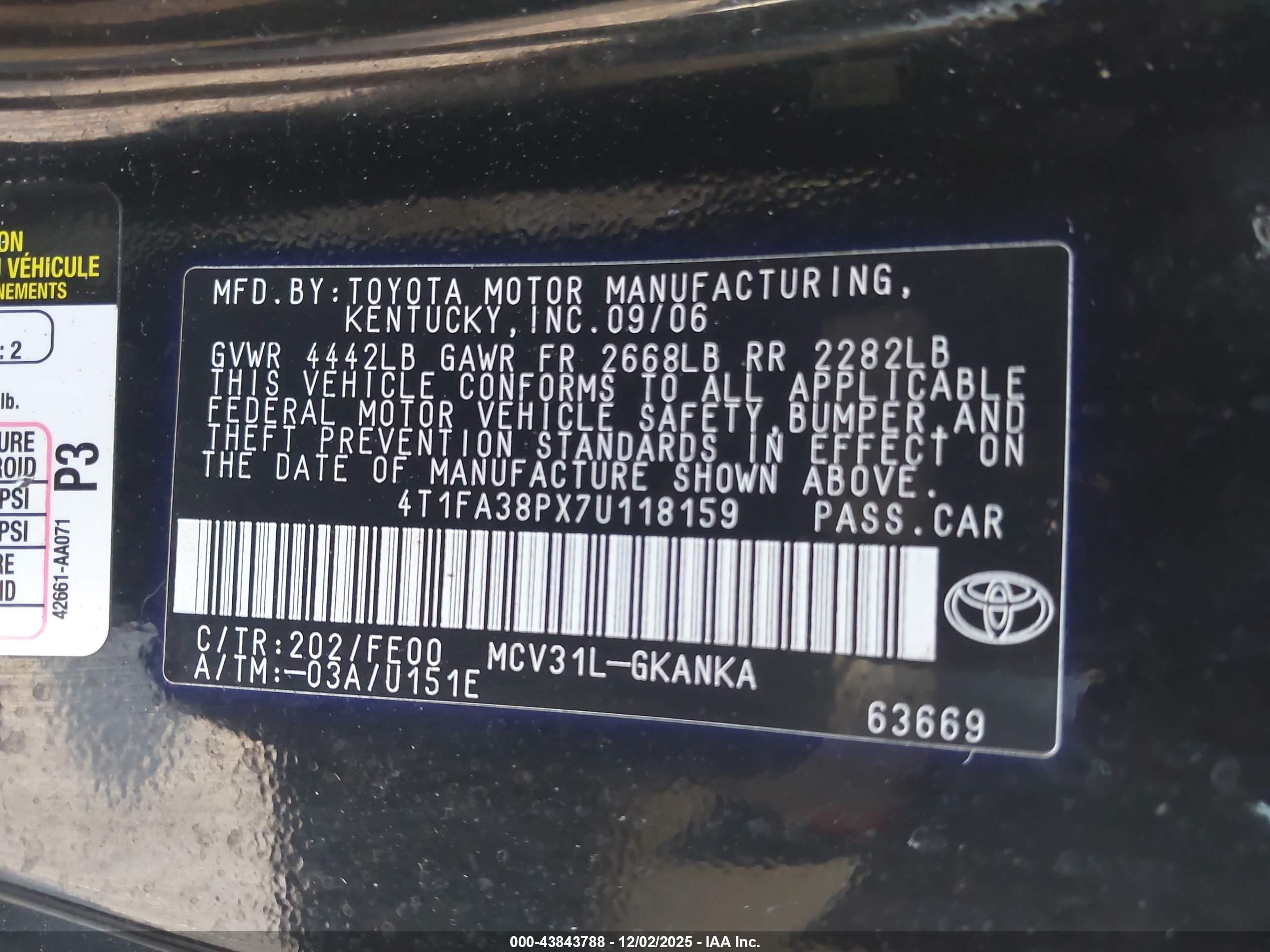 TOYOTA CAMRY image 9