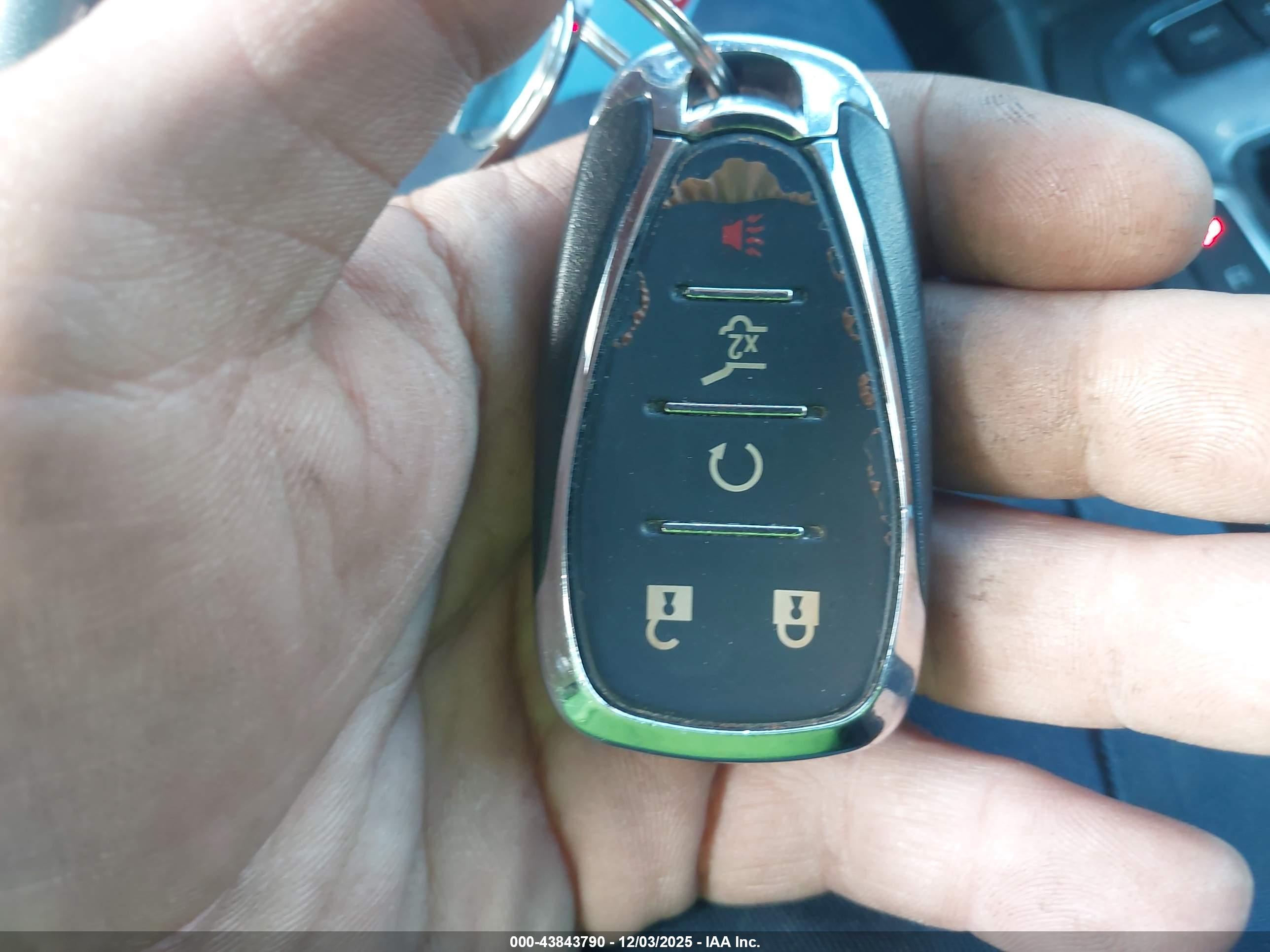 CHEVROLET EQUINOX image 11