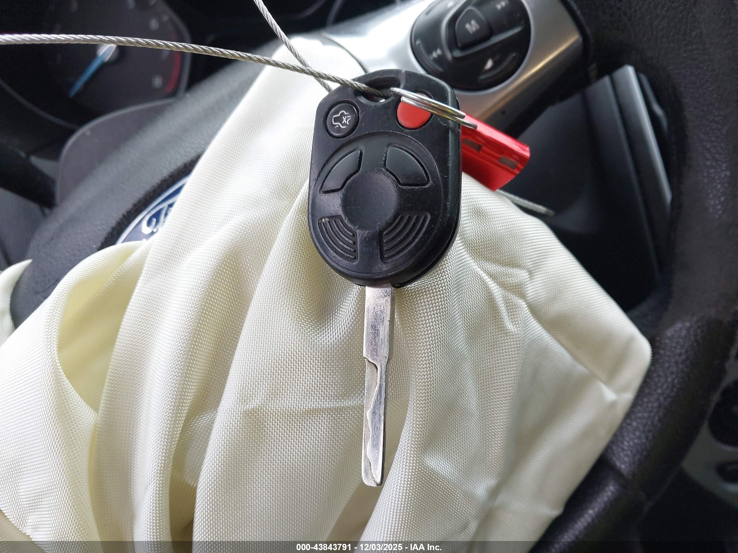 FORD FOCUS image 11