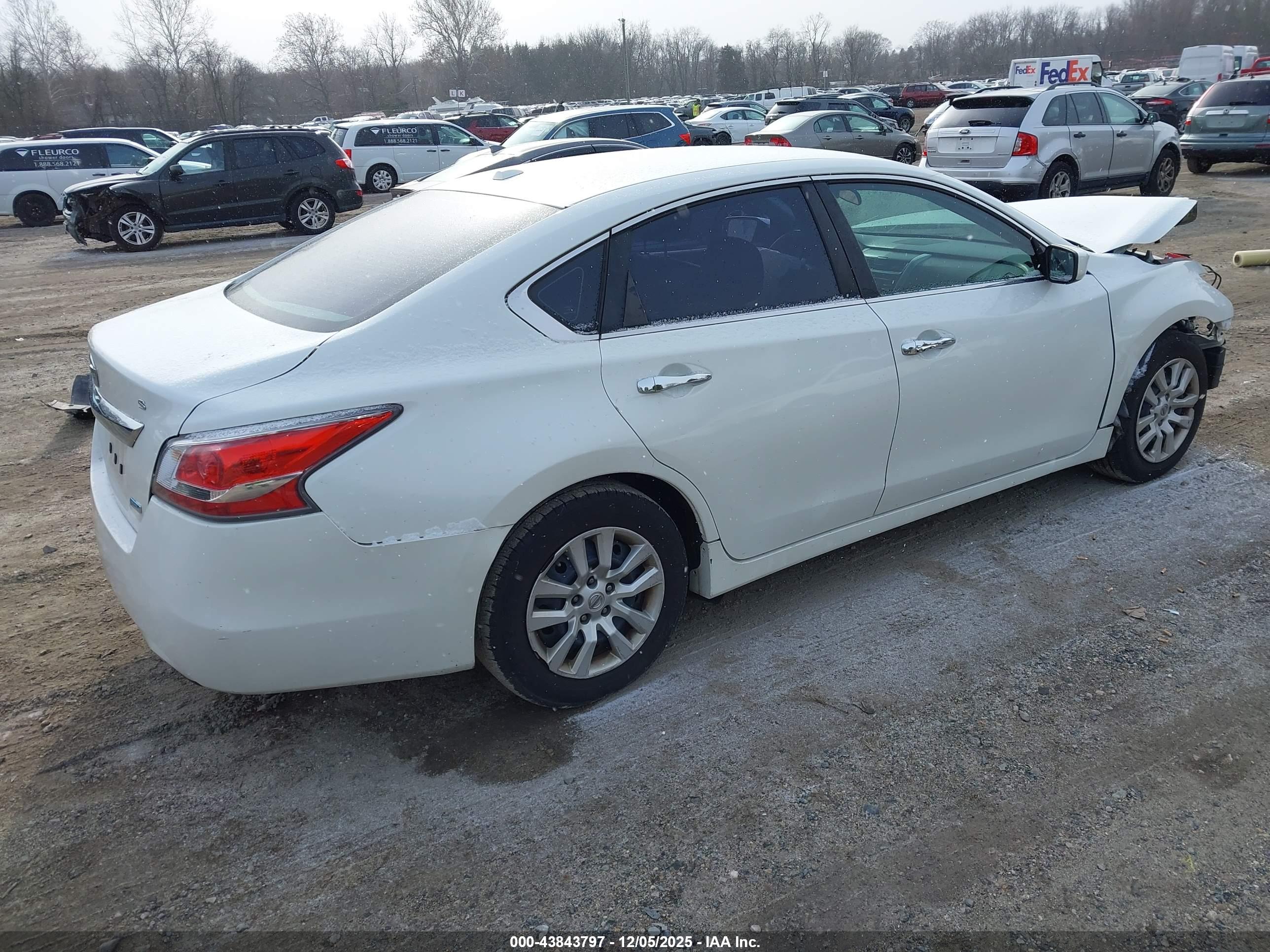 NISSAN ALTIMA image 4