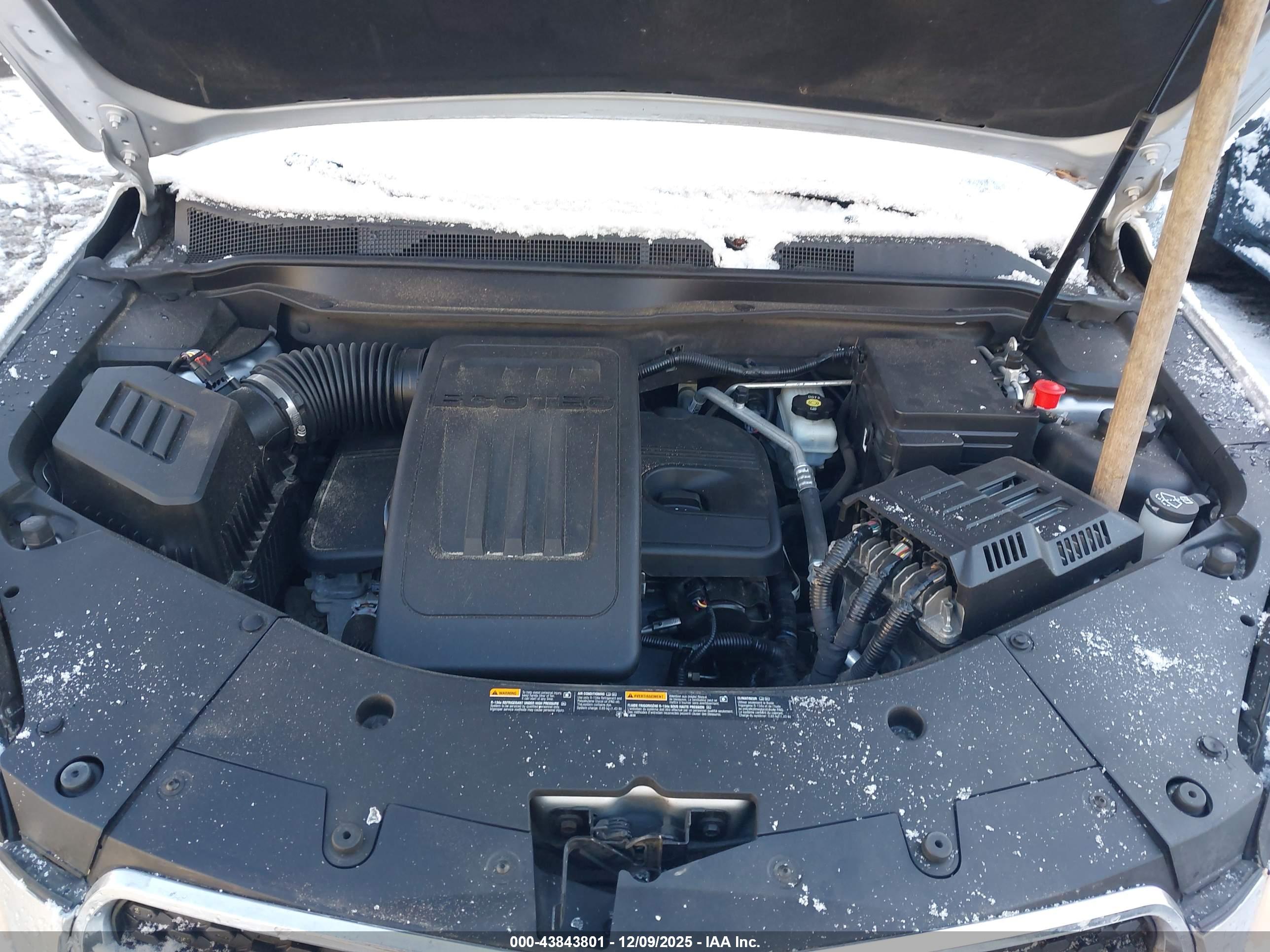 CHEVROLET EQUINOX image 10