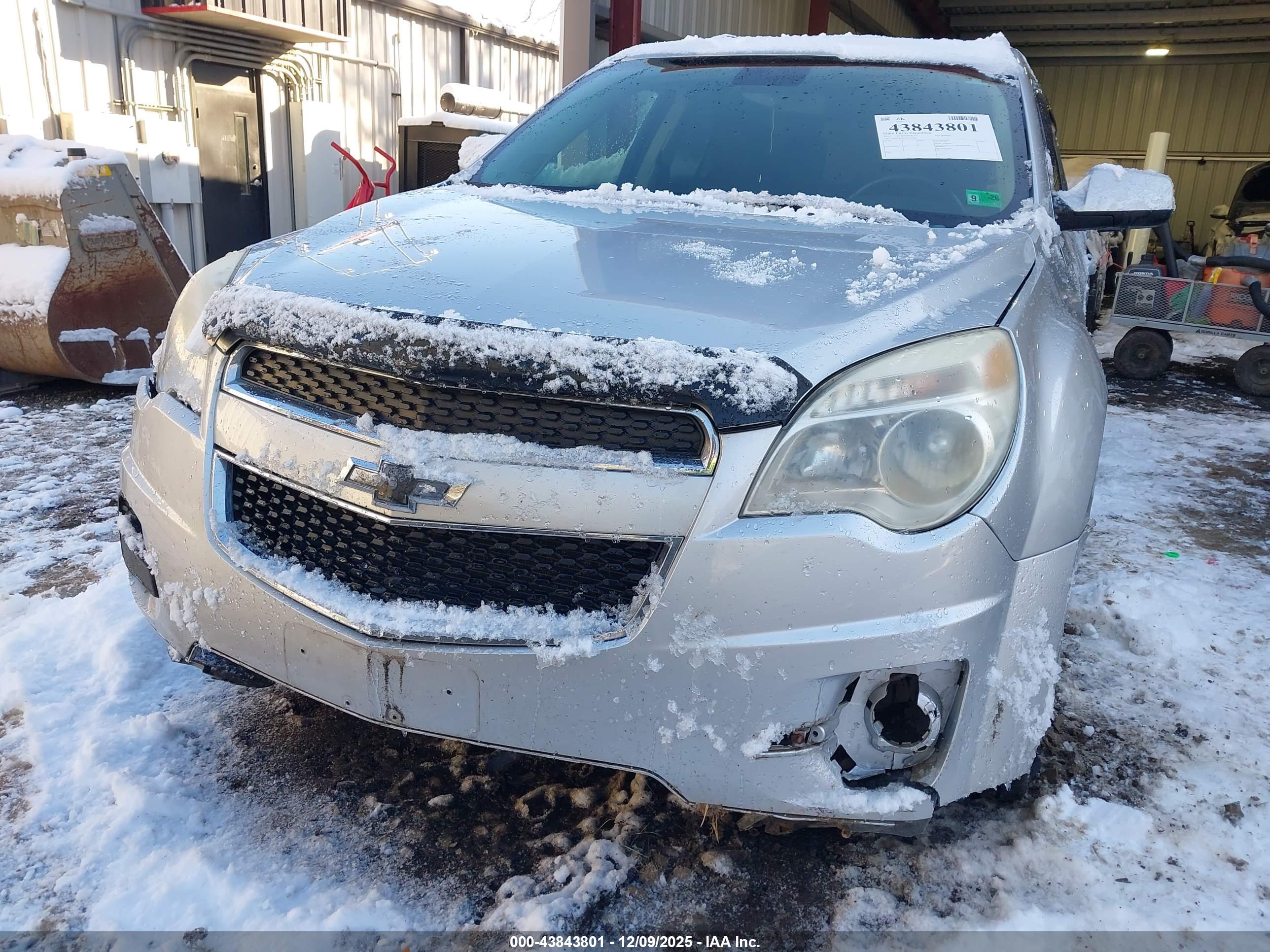 CHEVROLET EQUINOX image 6