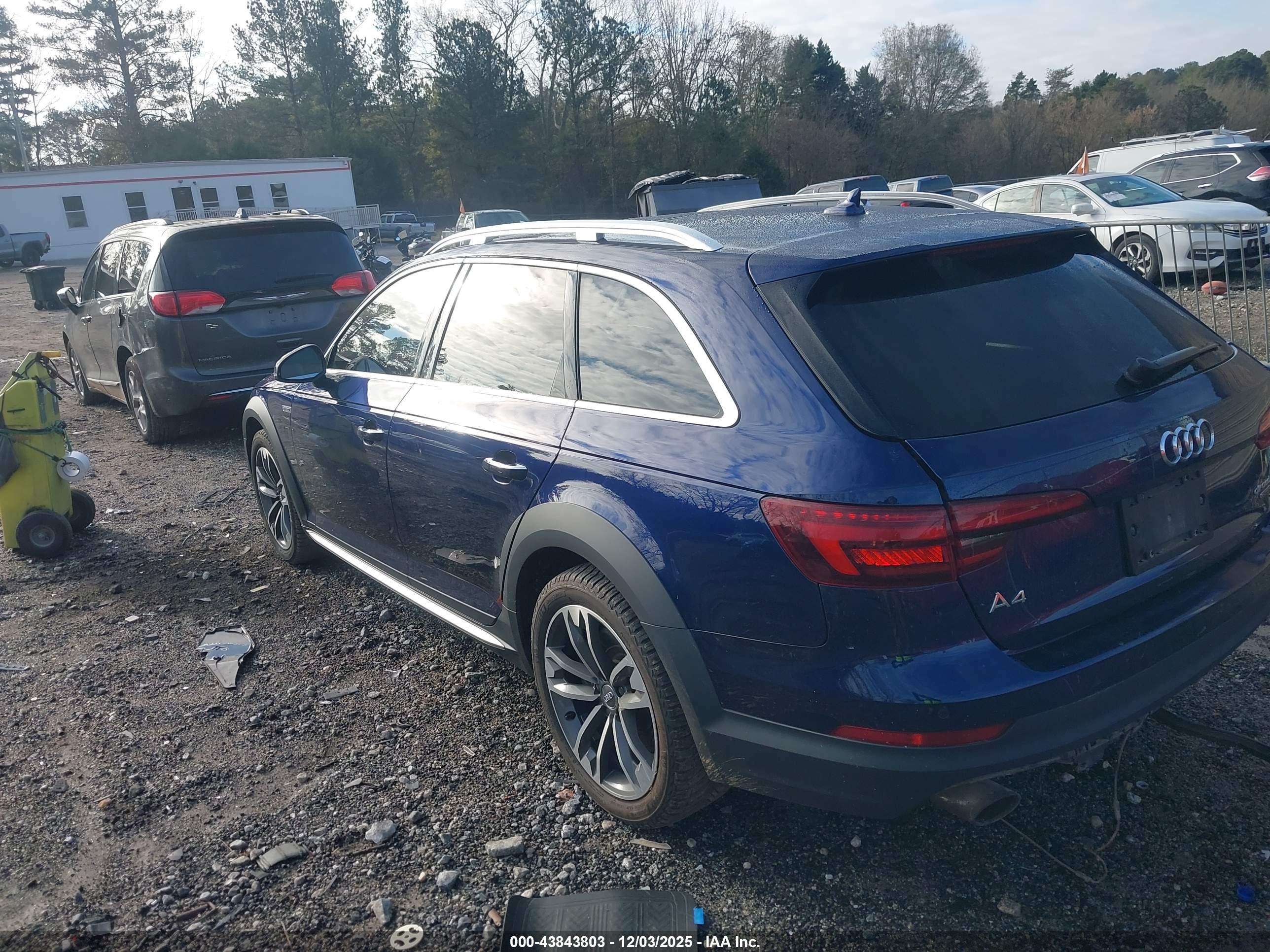 AUDI A4 image 3
