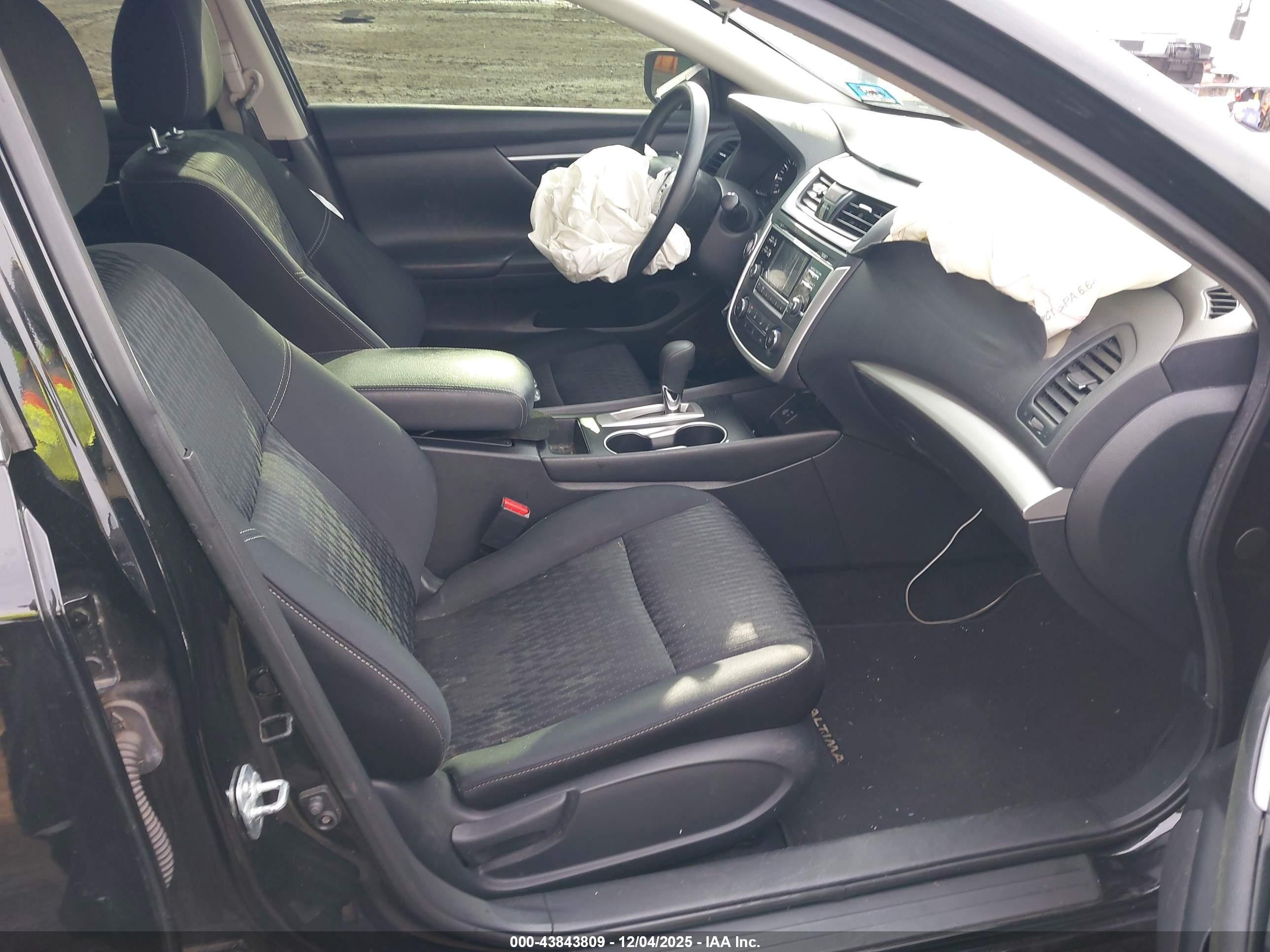 NISSAN ALTIMA image 5