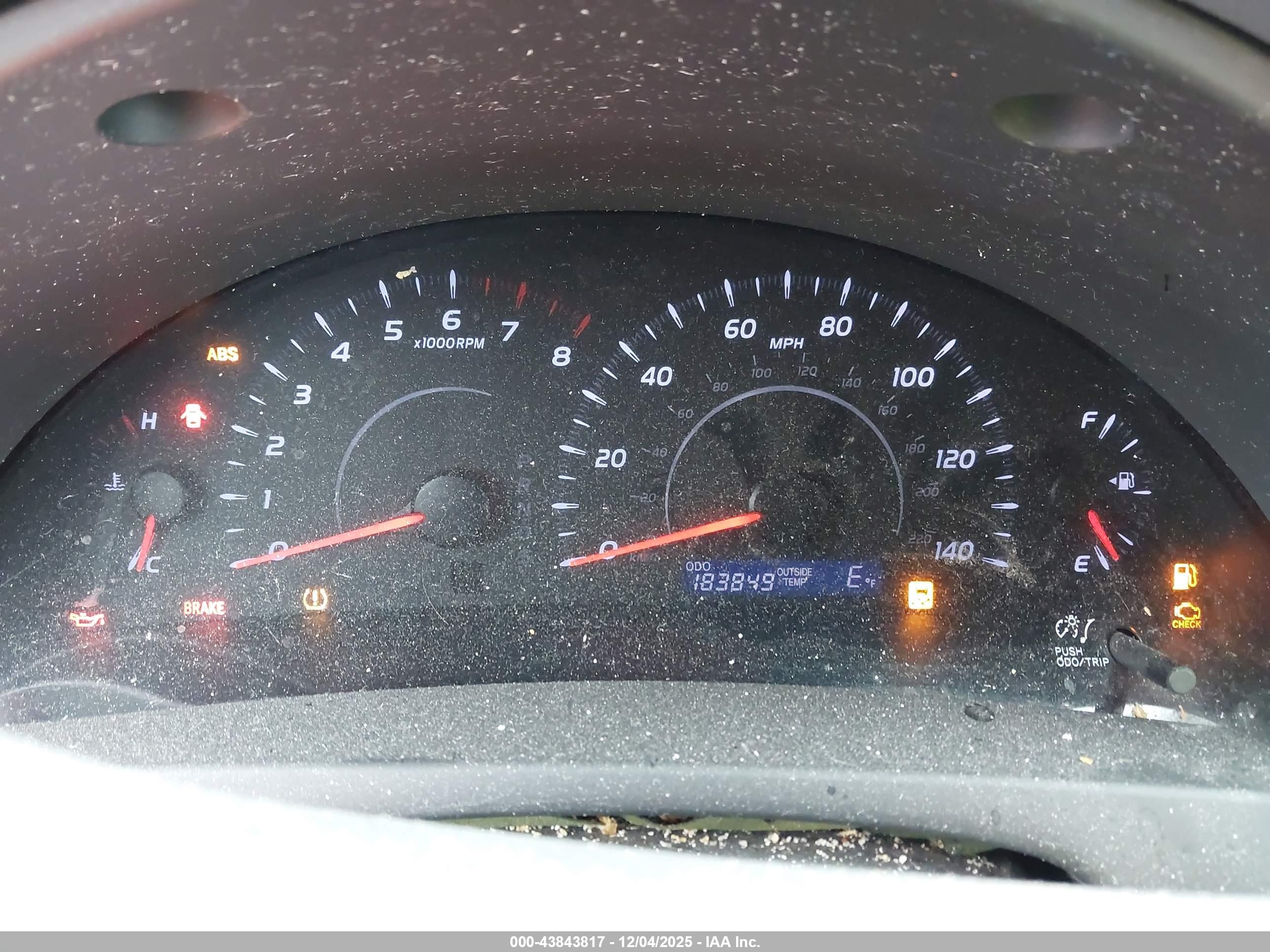 TOYOTA CAMRY image 7