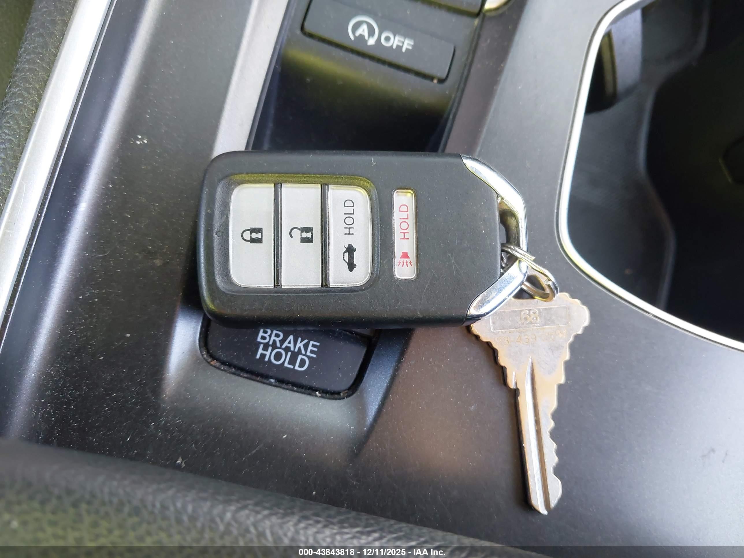 HONDA ACCORD image 11