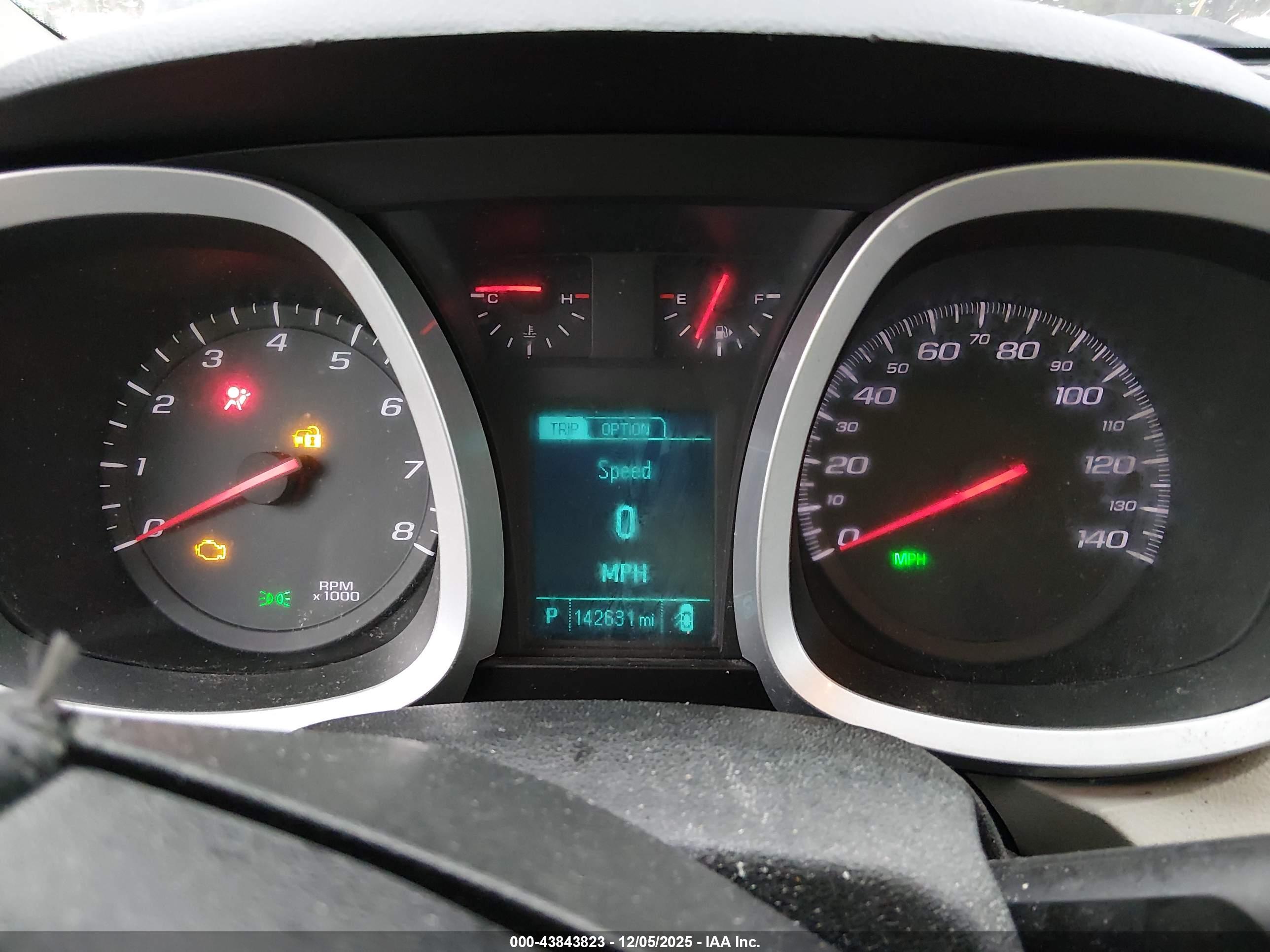 CHEVROLET EQUINOX image 7