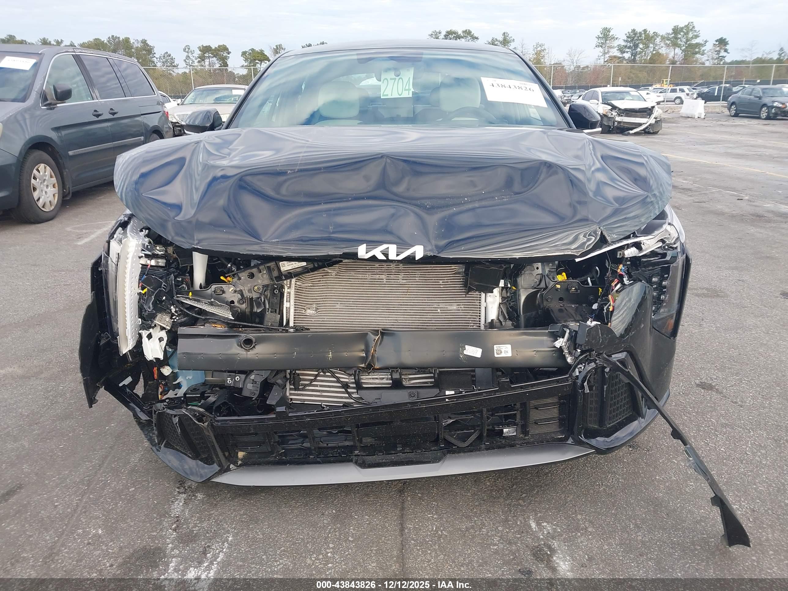 KIA K4 image 6