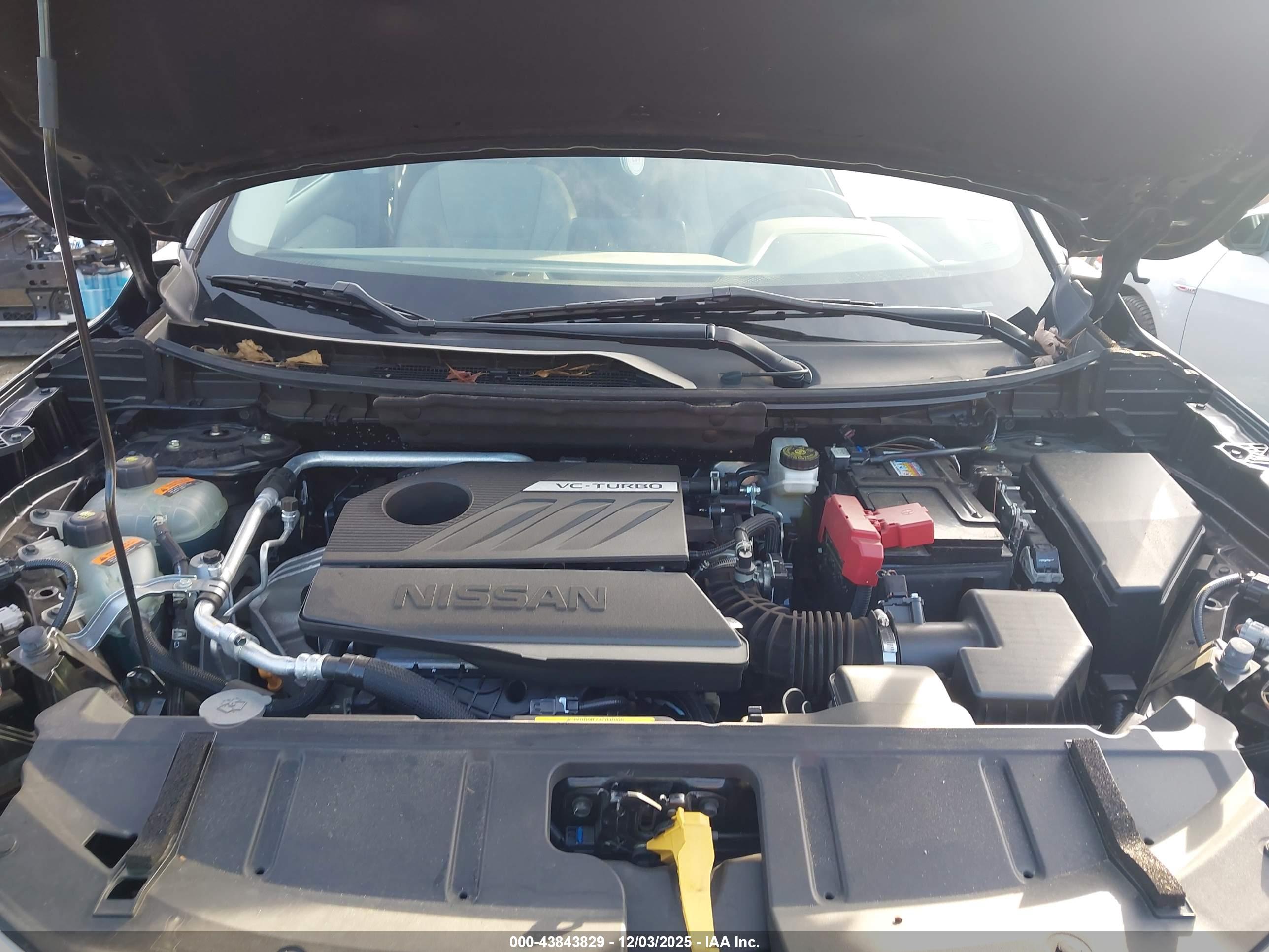 NISSAN ROGUE image 10