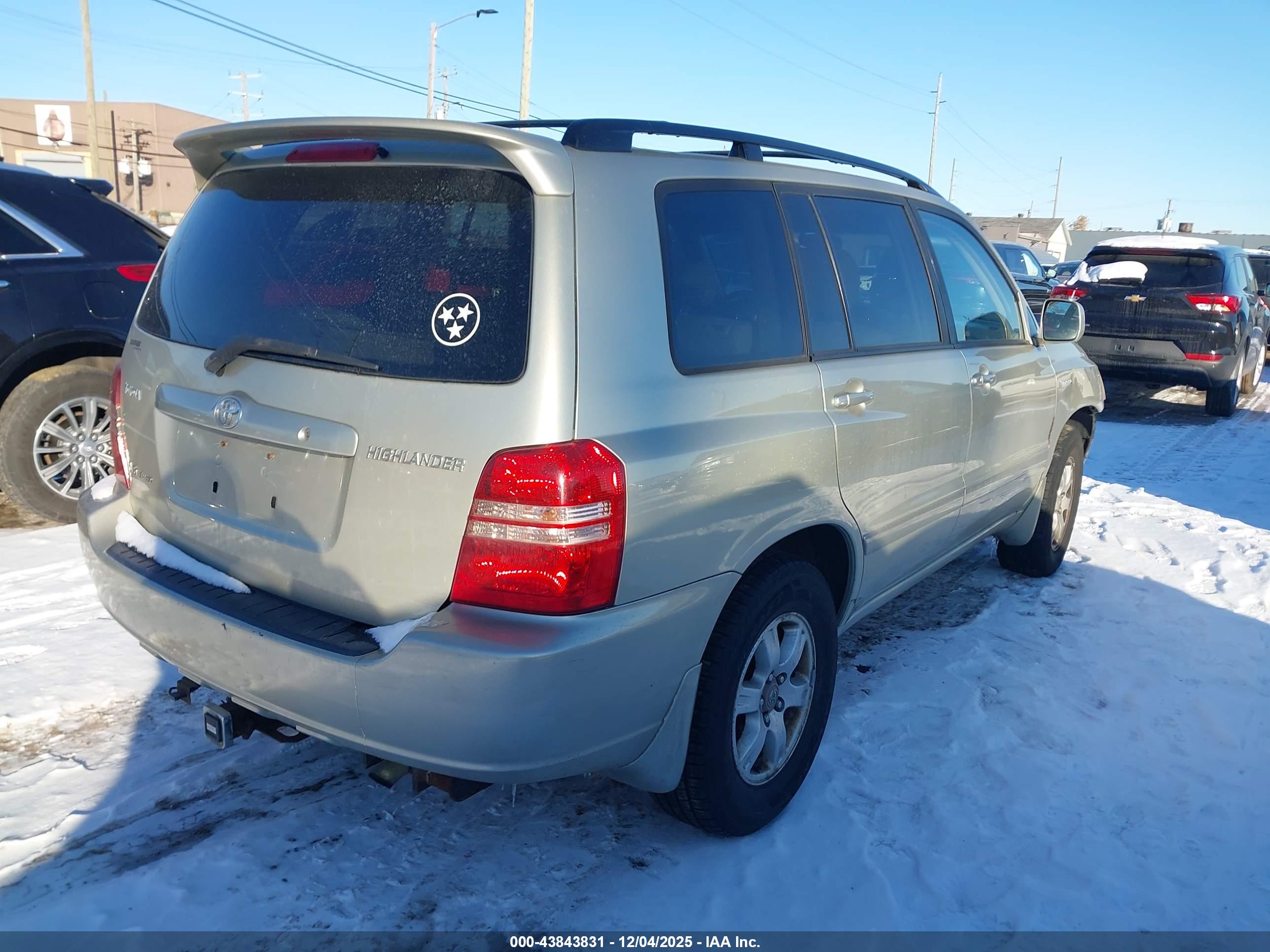 TOYOTA HIGHLANDER image 4