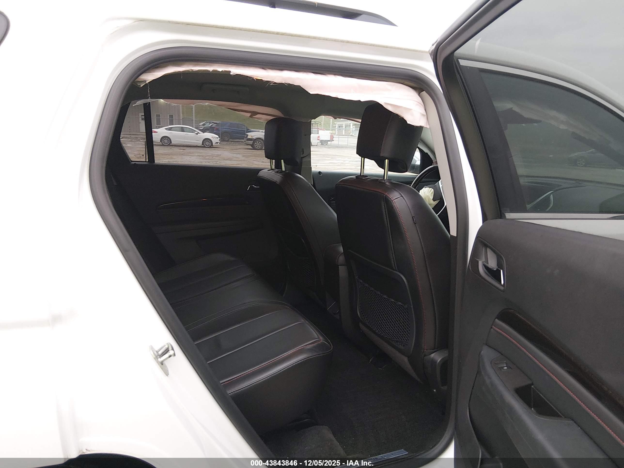 GMC TERRAIN image 8