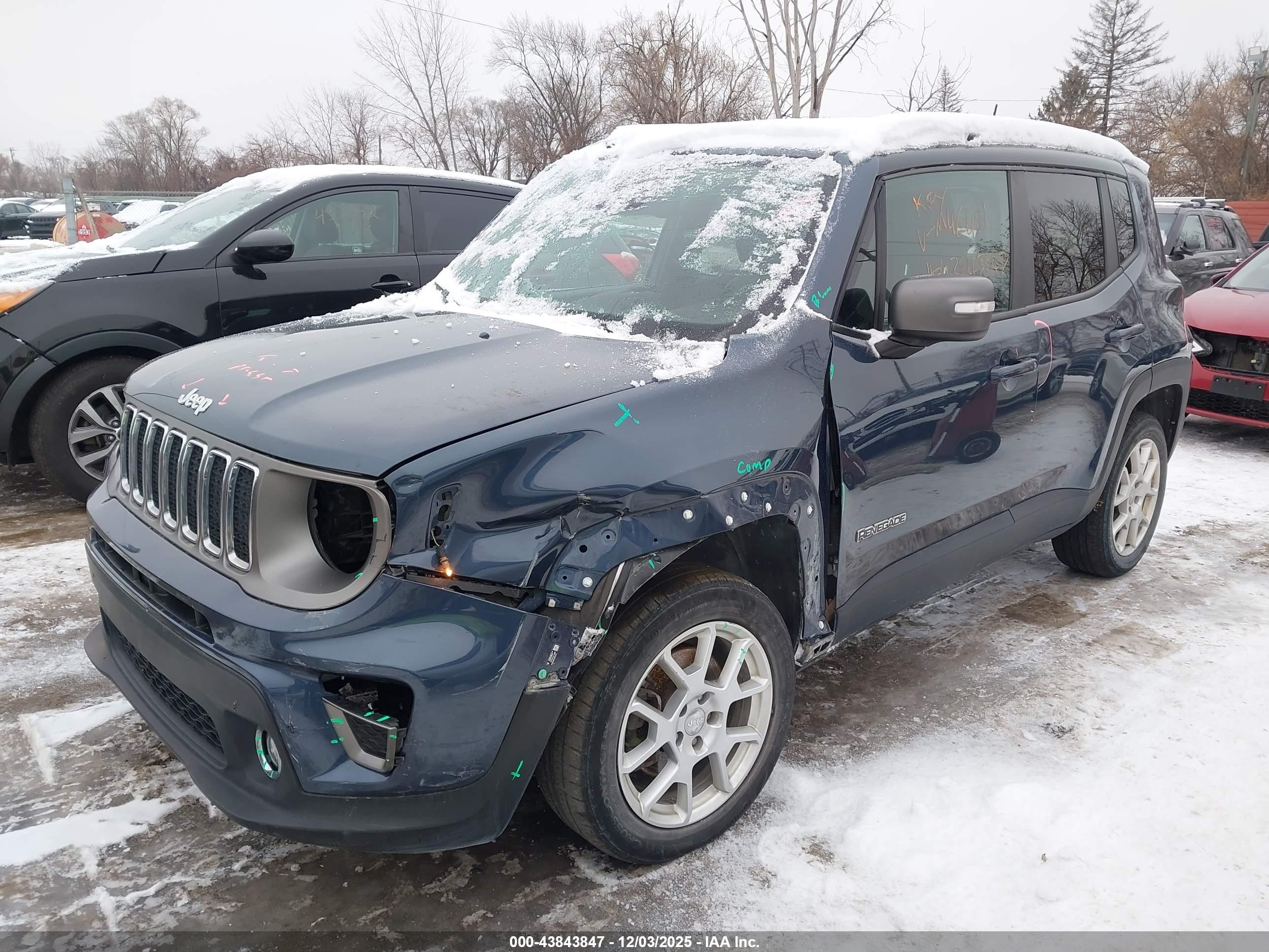 JEEP RENEGADE image 2
