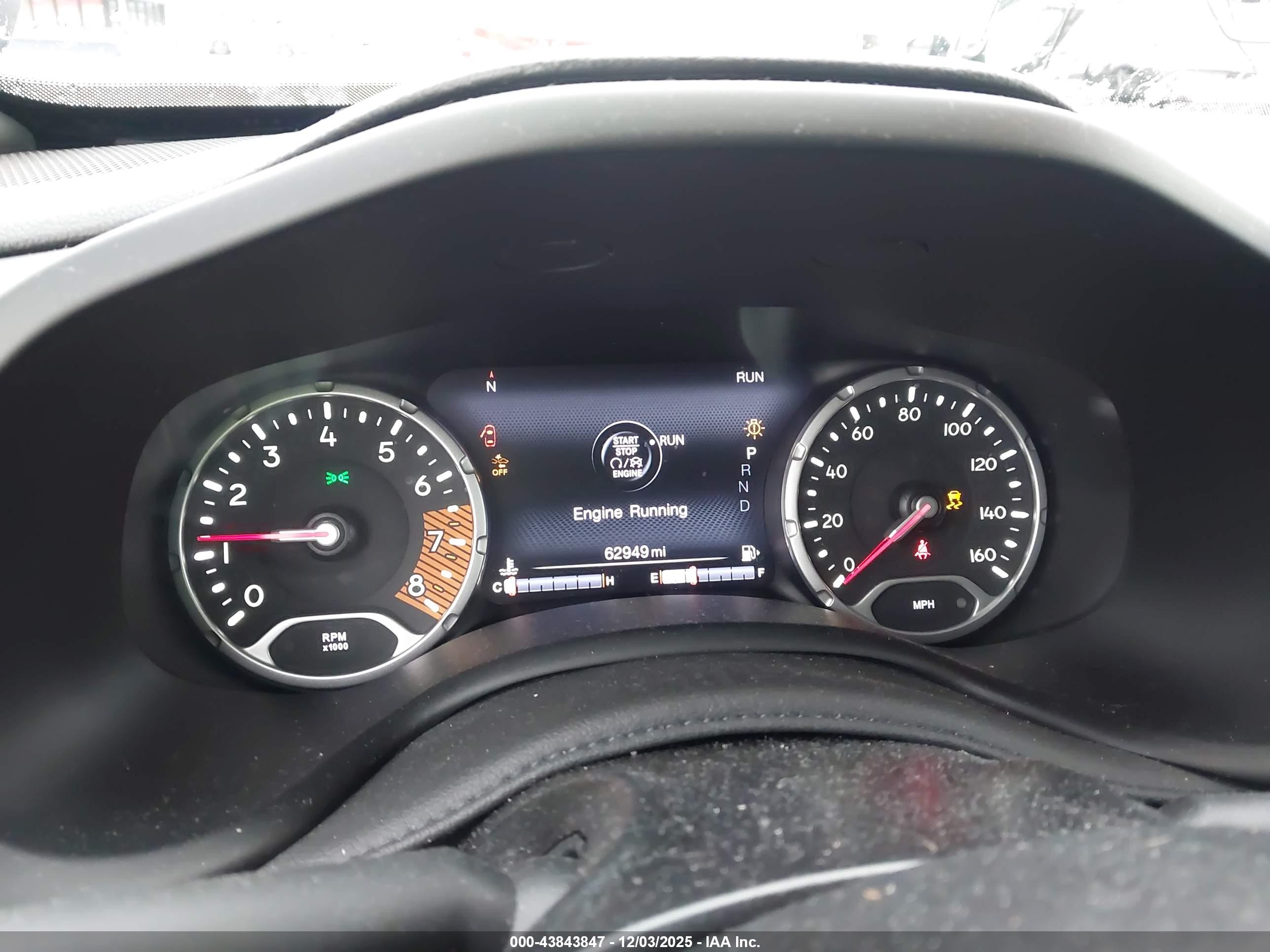 JEEP RENEGADE image 7