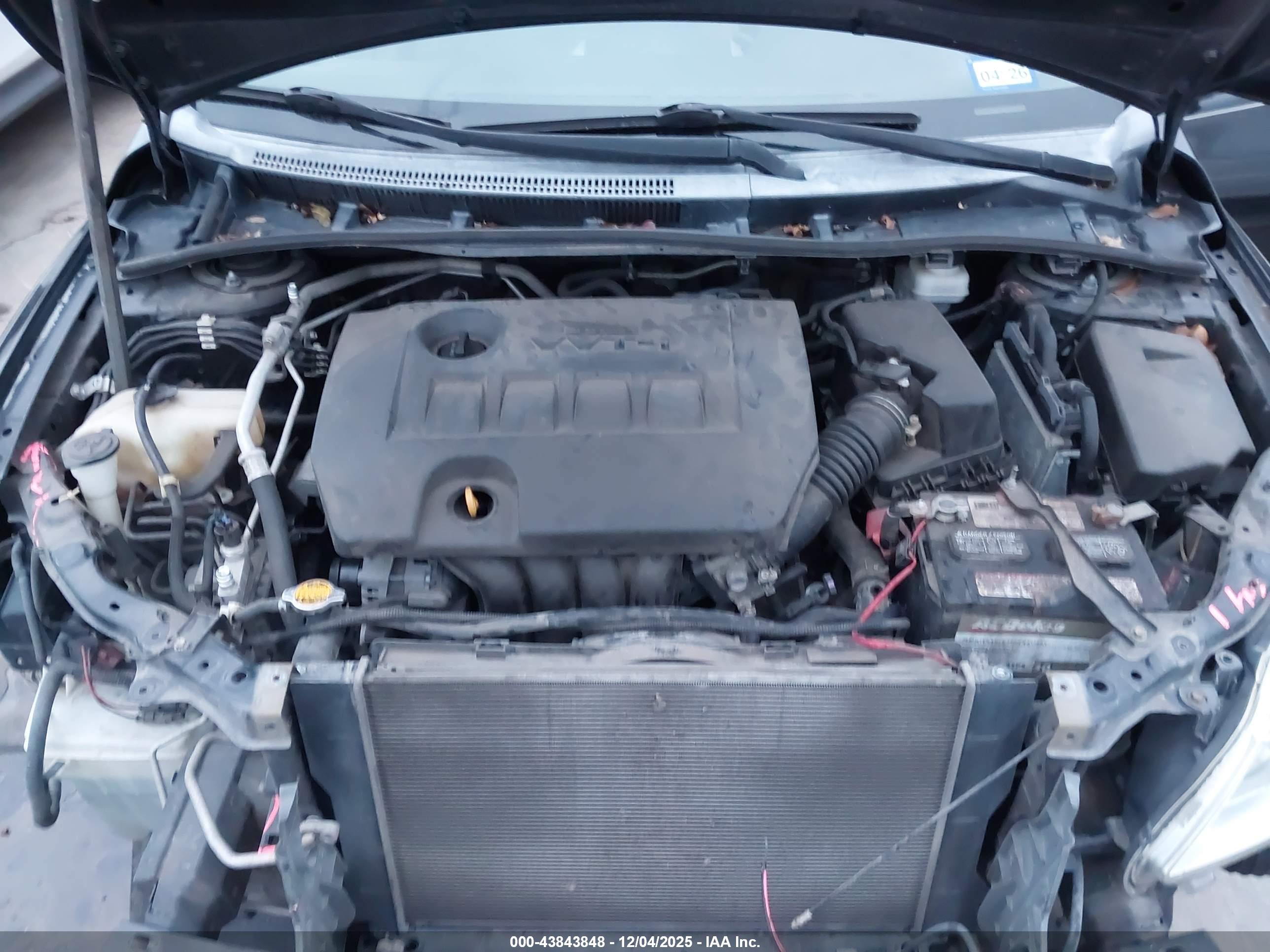 TOYOTA COROLLA image 10