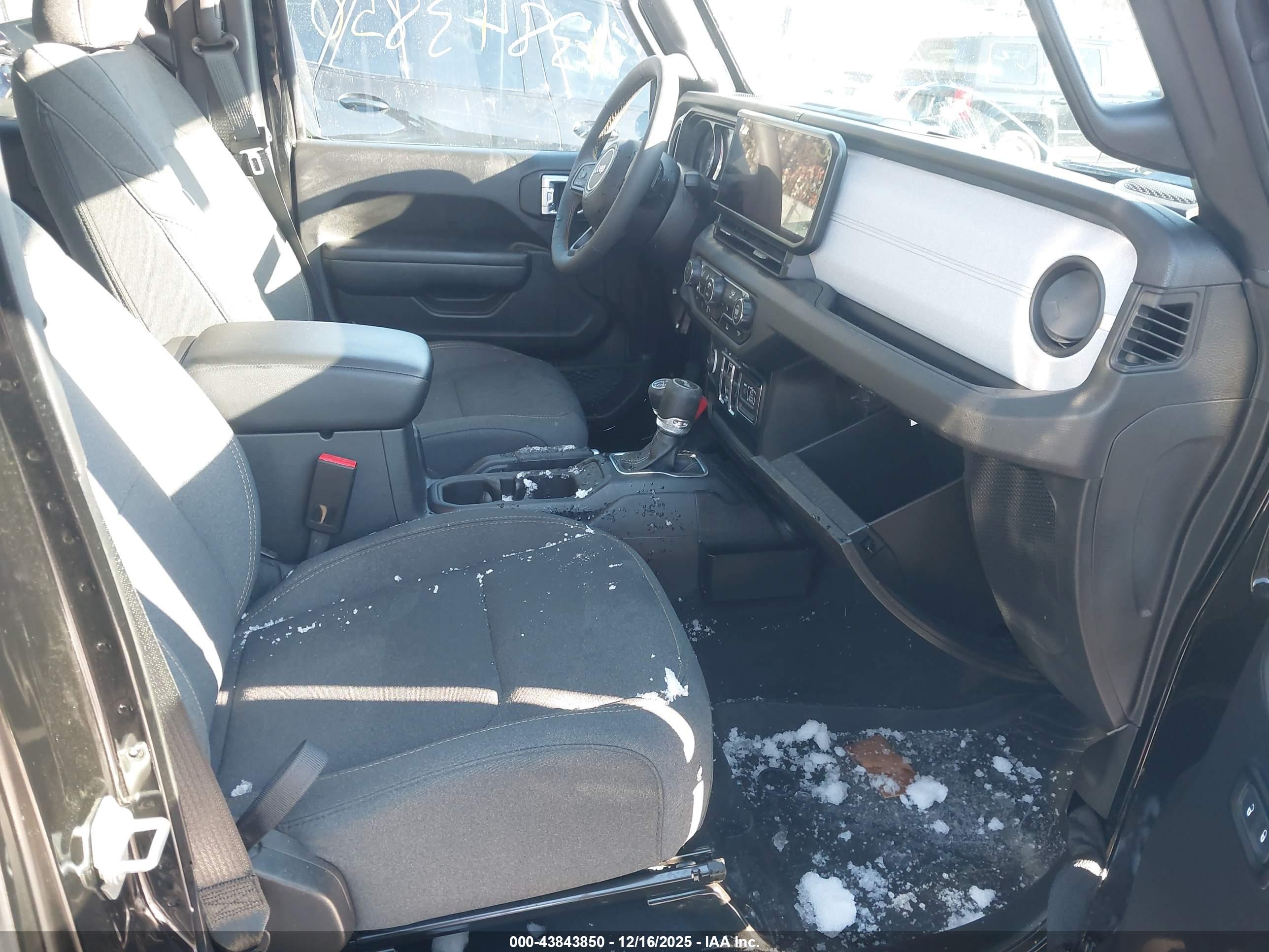 JEEP WRANGLER image 5