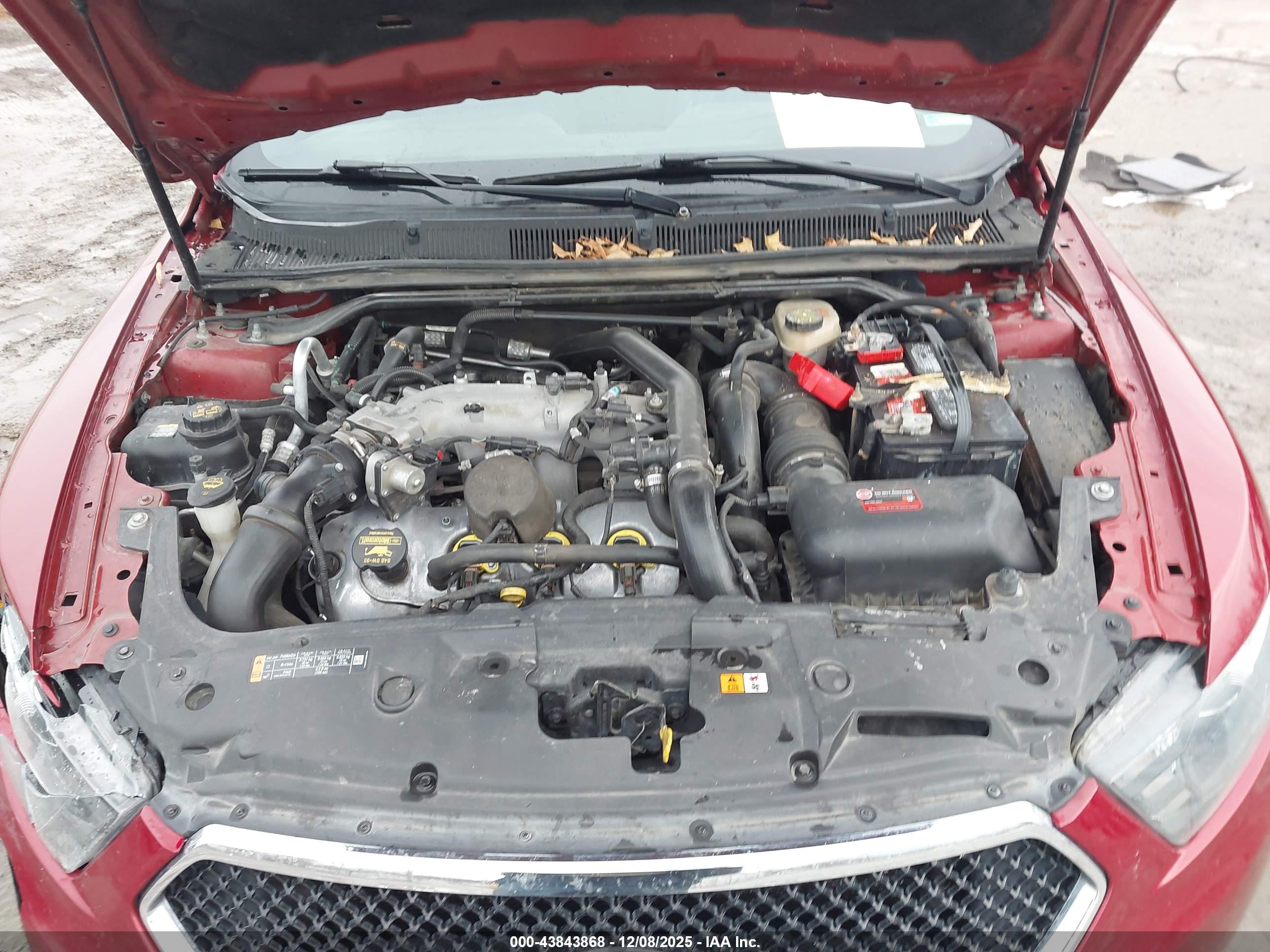 FORD TAURUS image 10