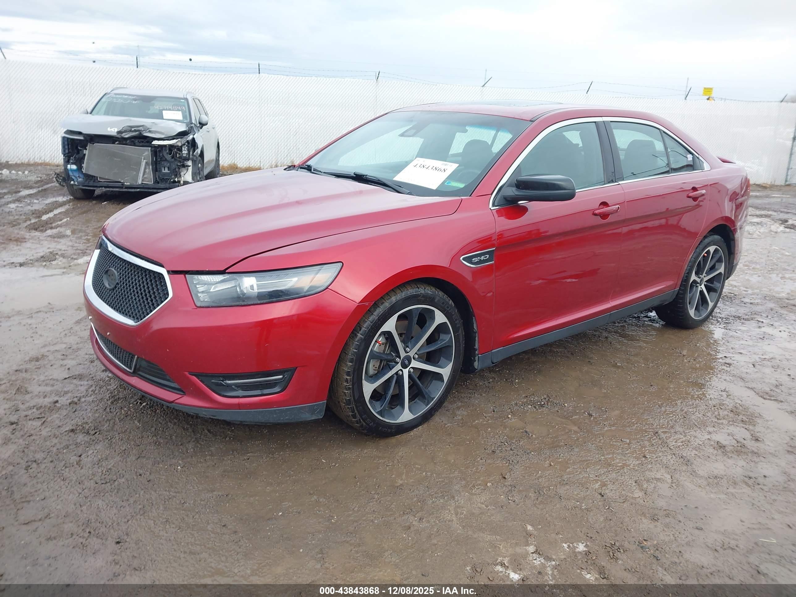 FORD TAURUS image 2