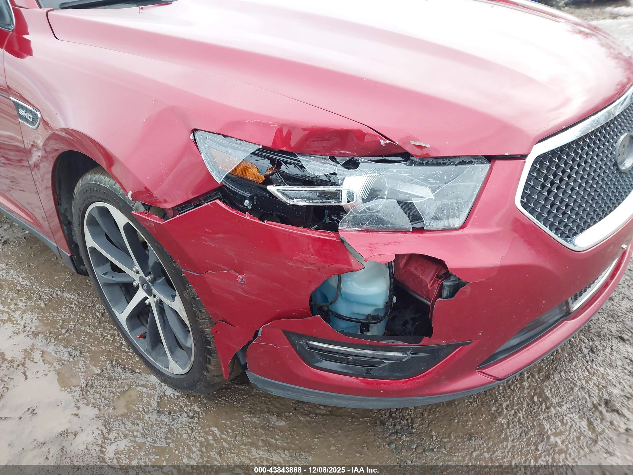 FORD TAURUS image 6