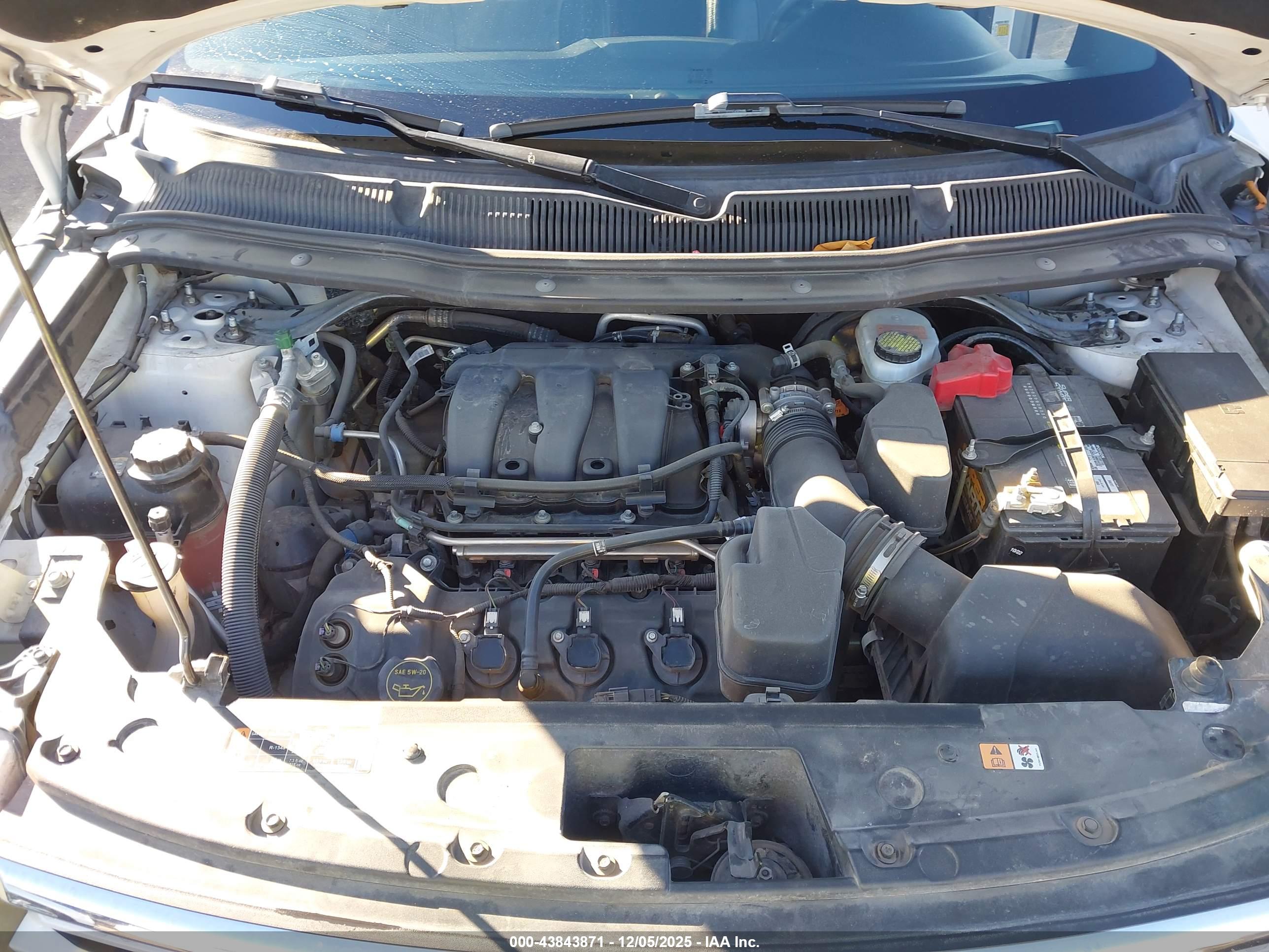 FORD EXPLORER image 10