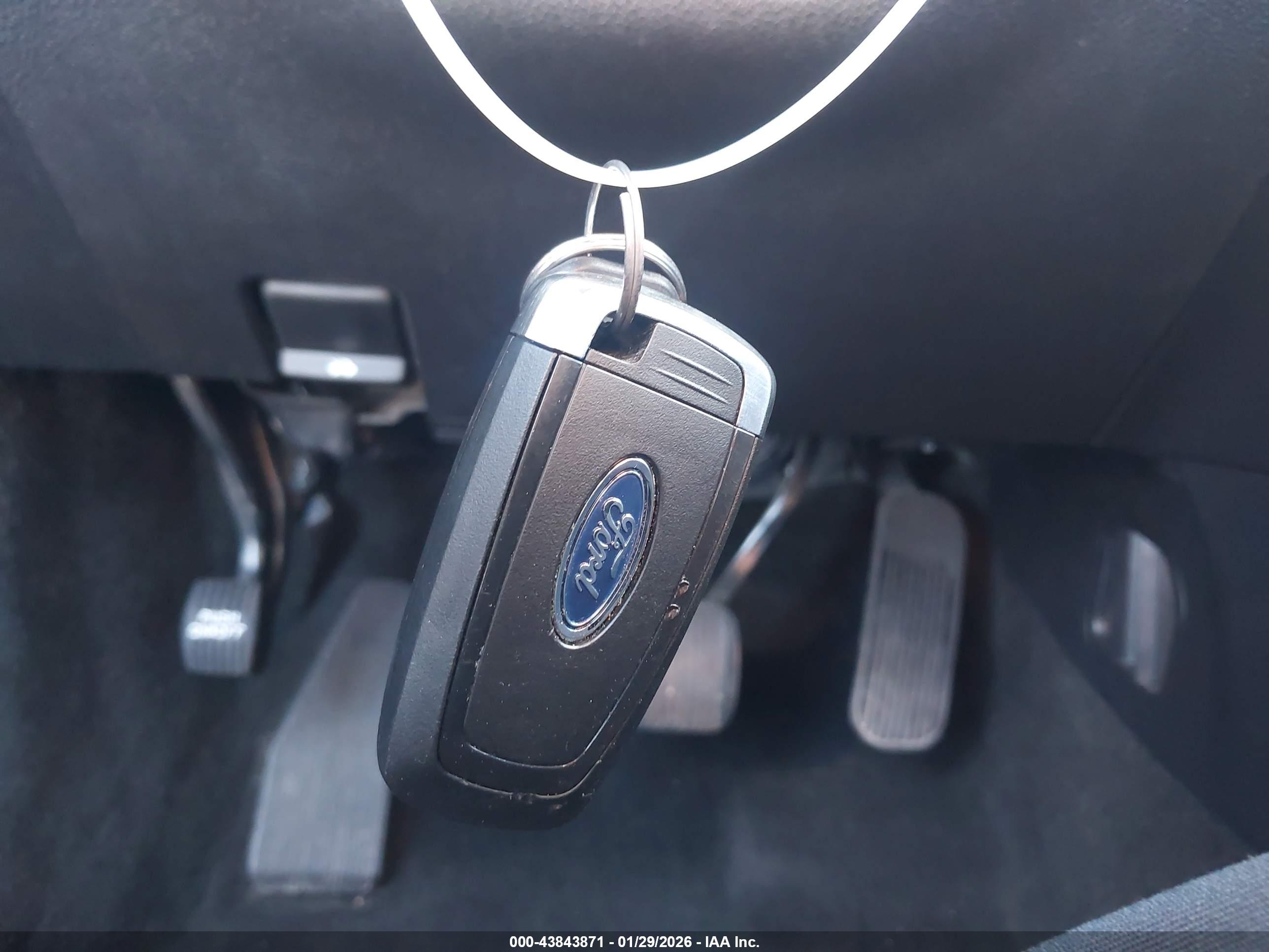 FORD EXPLORER image 11