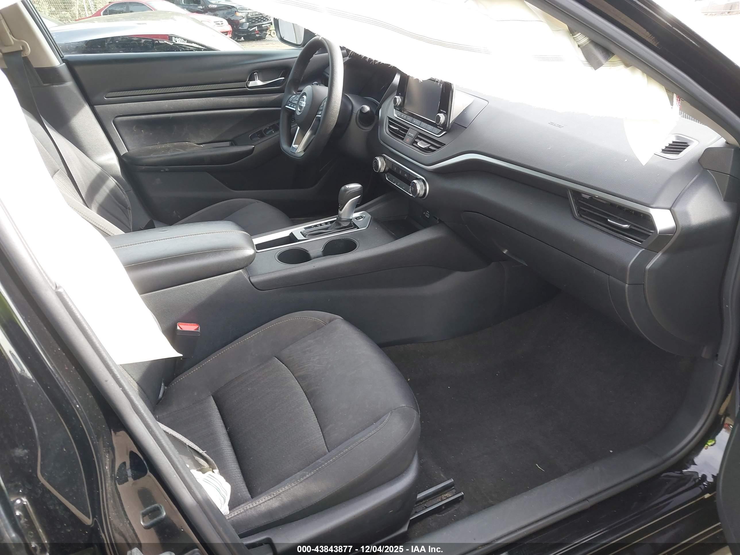 NISSAN ALTIMA image 5