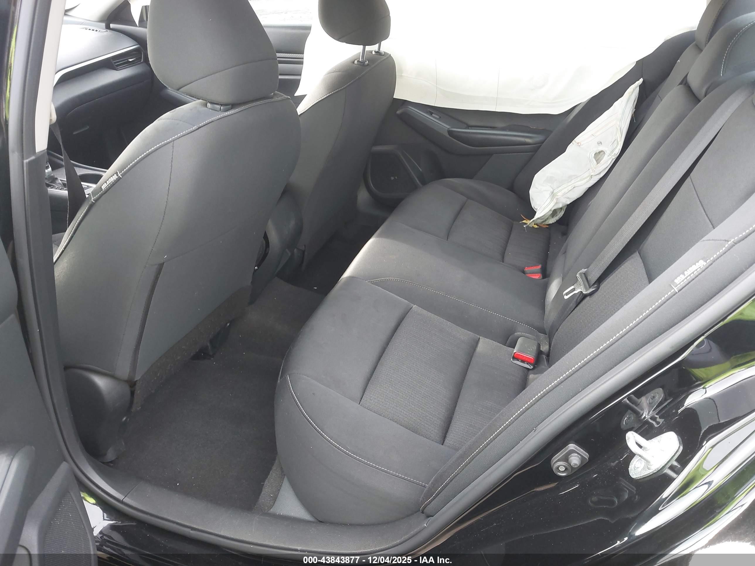 NISSAN ALTIMA image 8