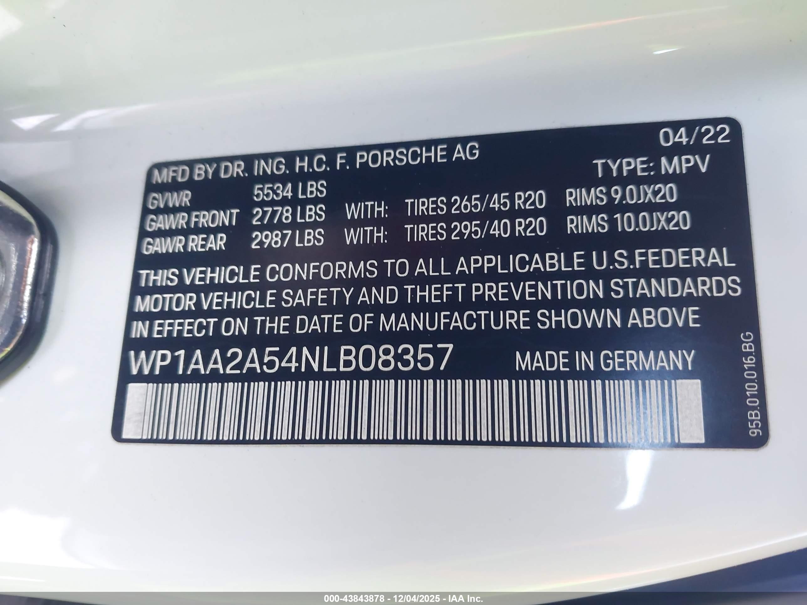 PORSCHE MACAN image 9