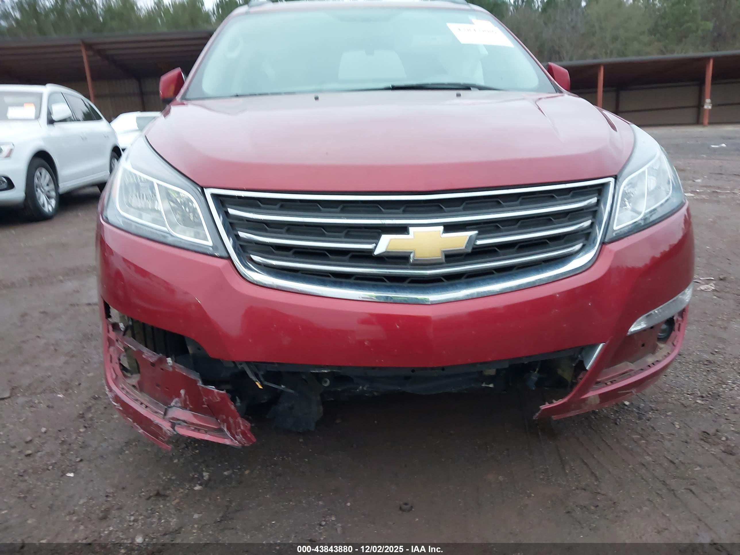 CHEVROLET TRAVERSE image 6