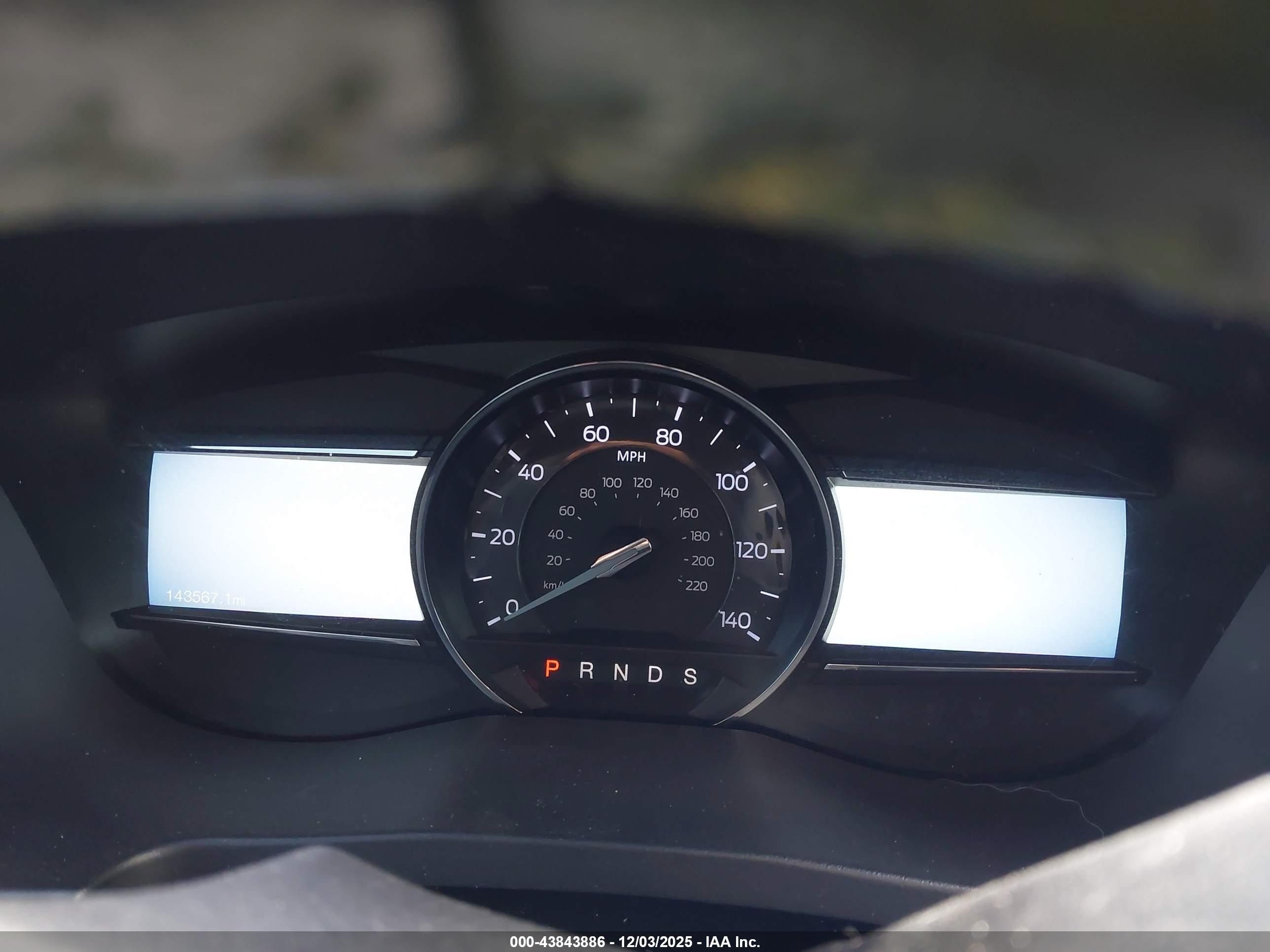 FORD EXPLORER image 7