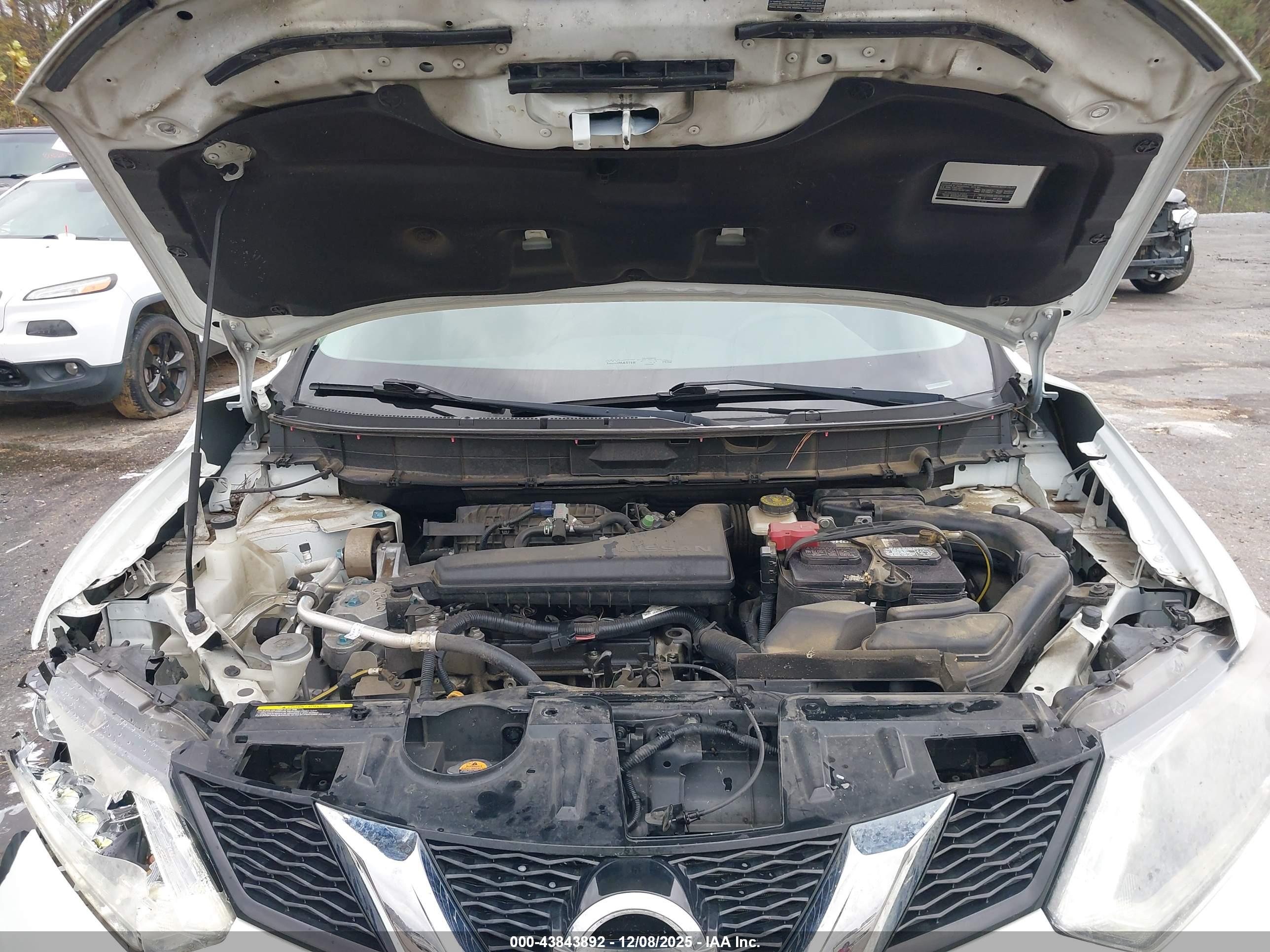 NISSAN ROGUE image 10