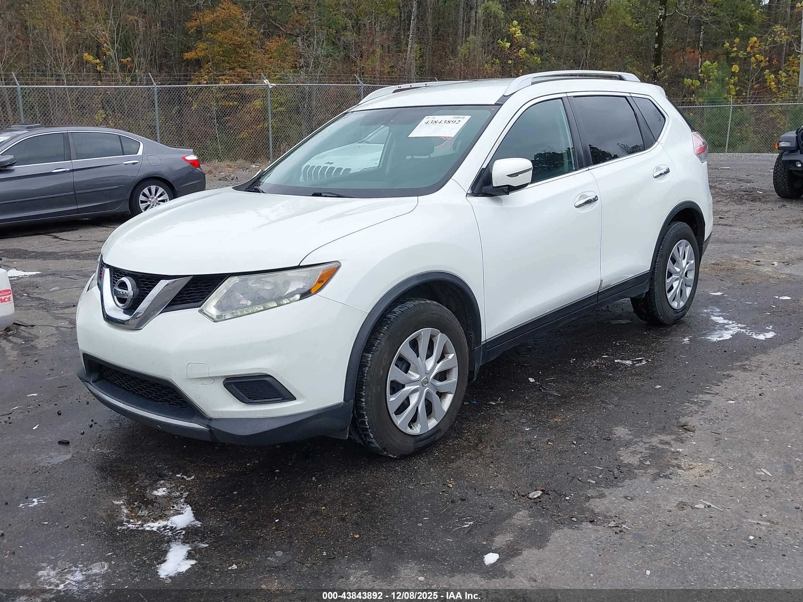 NISSAN ROGUE image 2