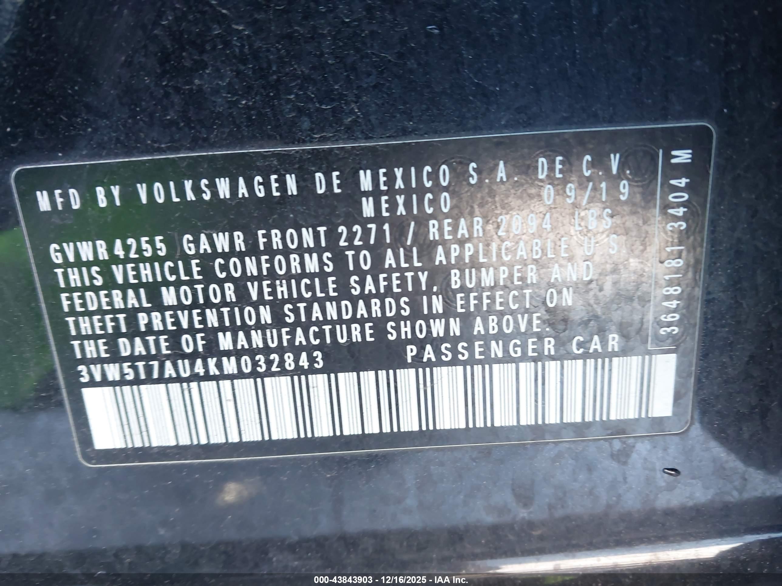 VOLKSWAGEN GOLF image 9