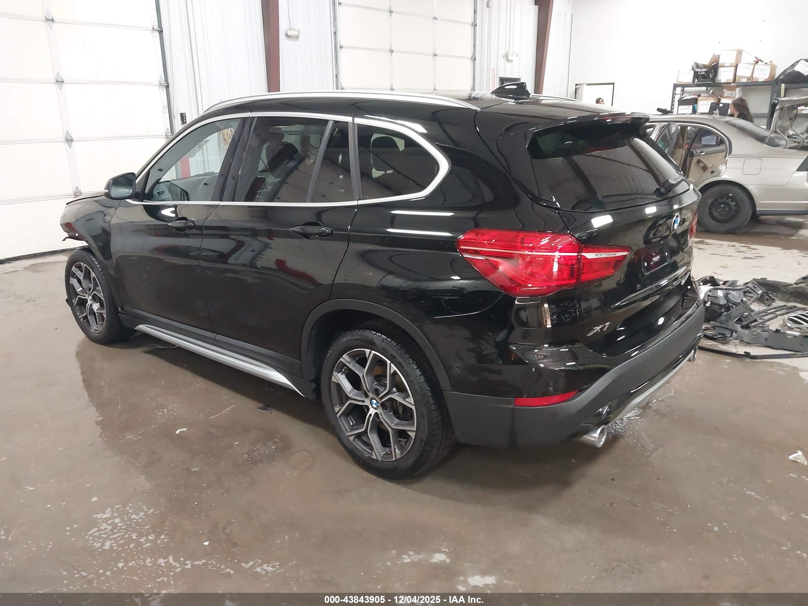 BMW X1 image 3