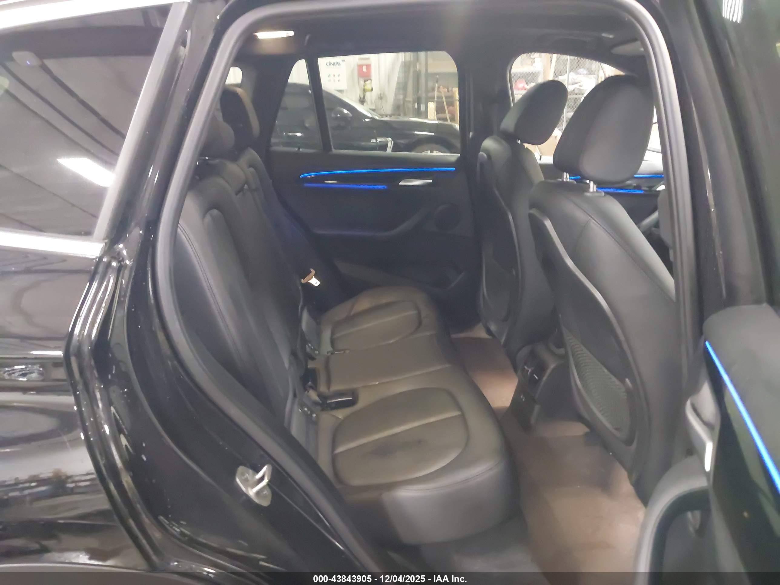 BMW X1 image 8