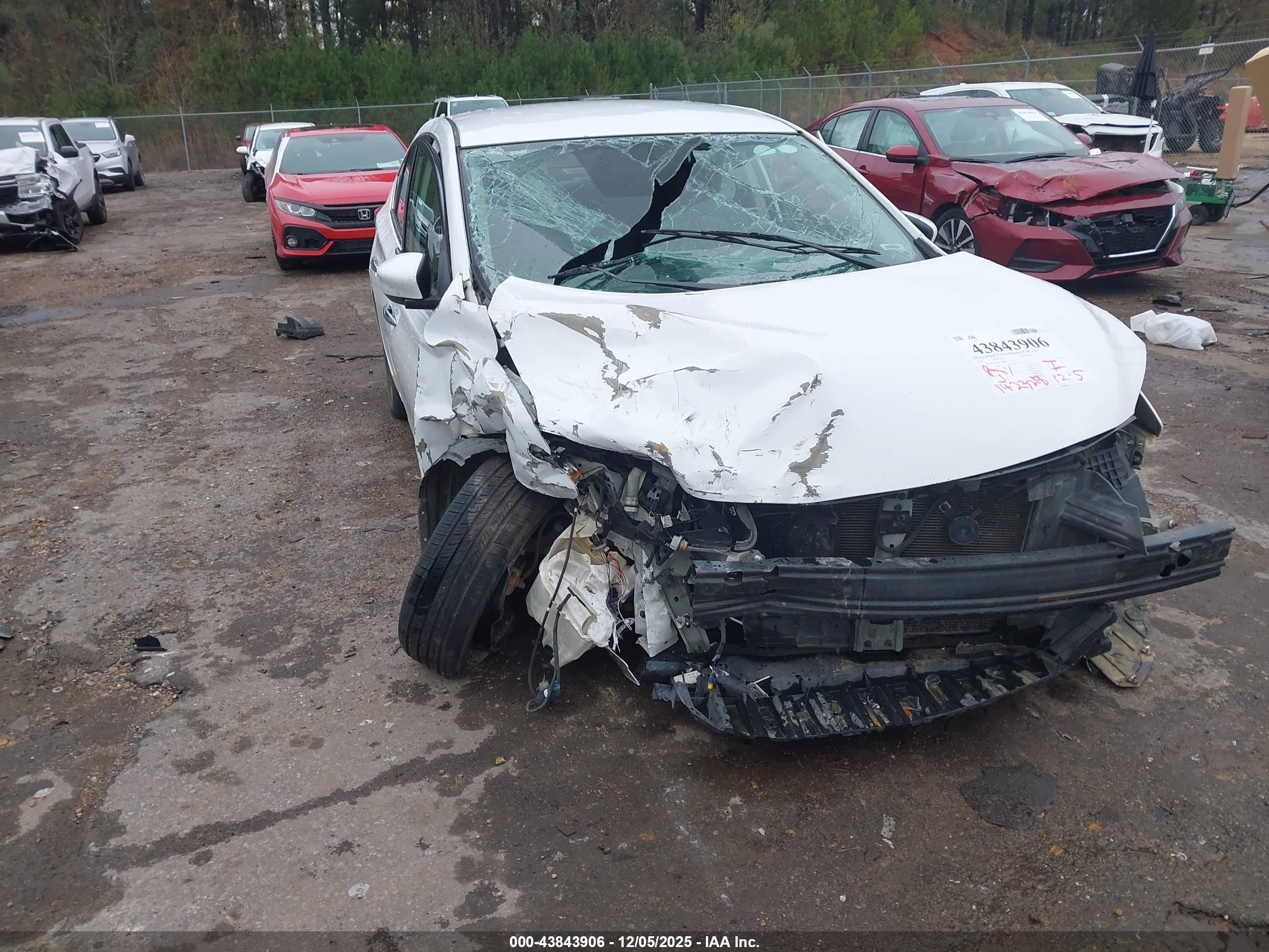 NISSAN SENTRA image 6