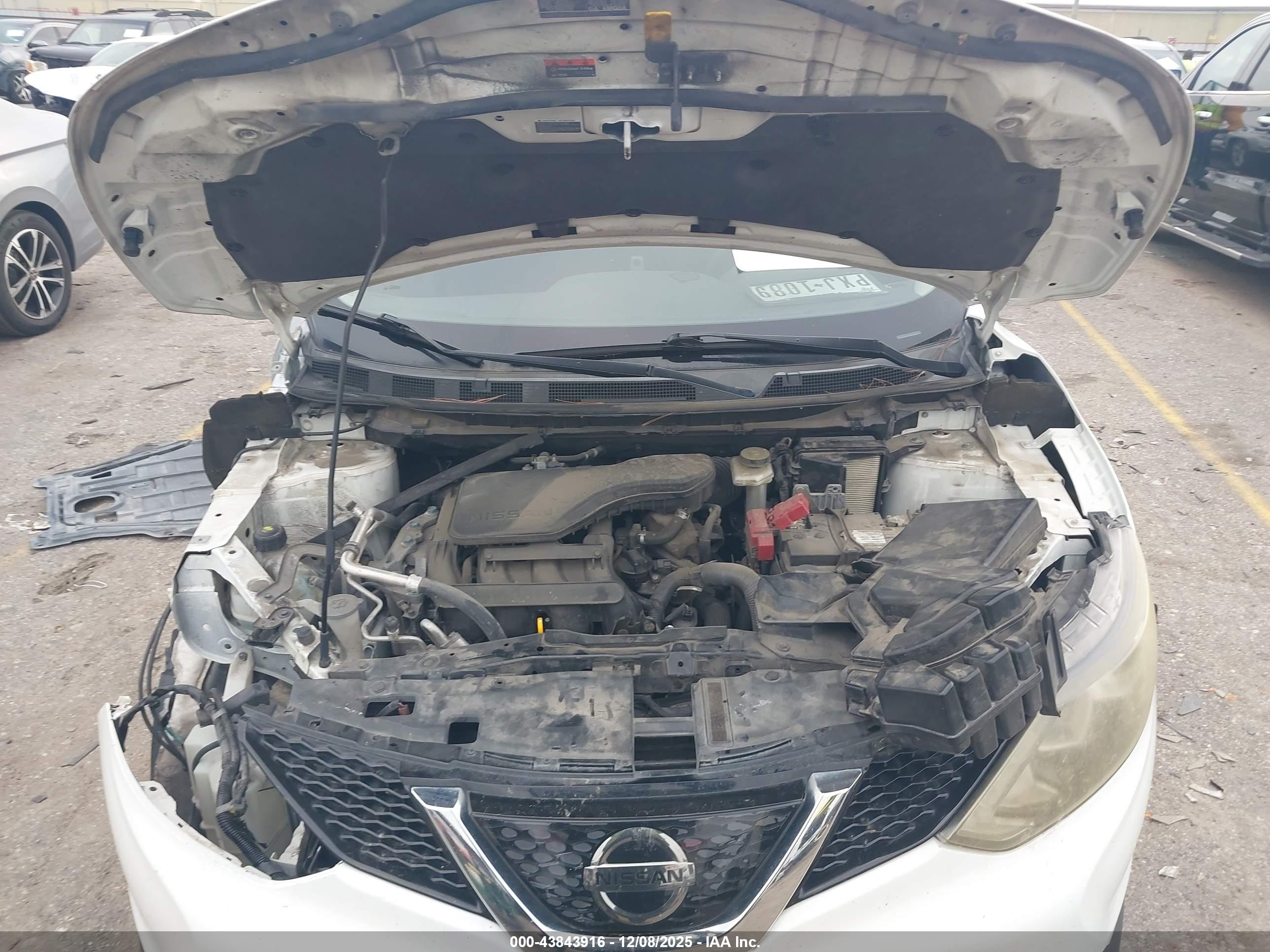 NISSAN ROGUE image 10