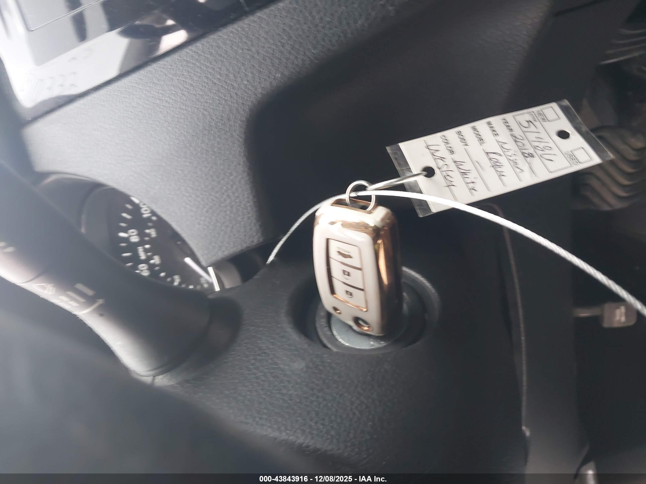 NISSAN ROGUE image 11