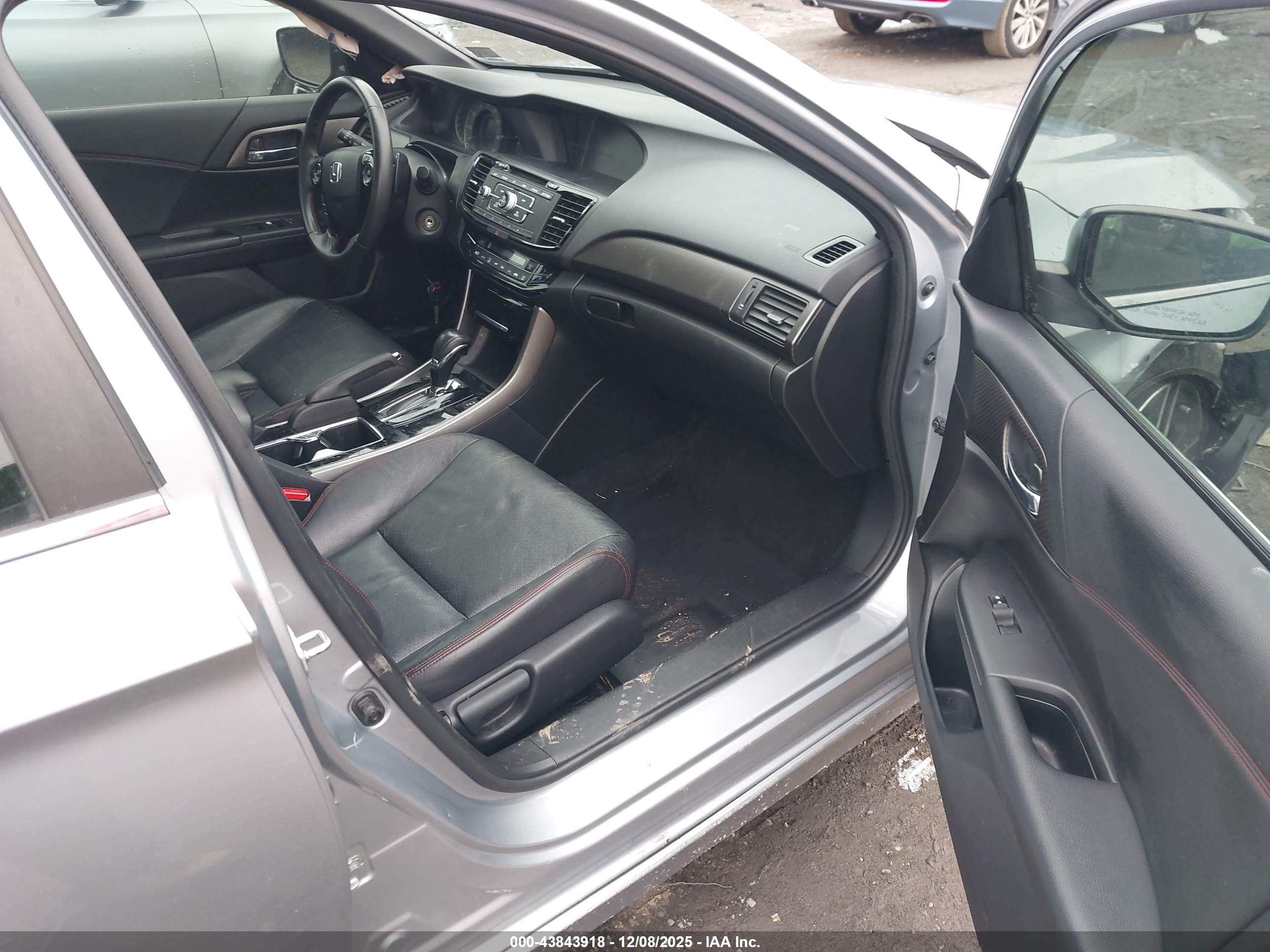 HONDA ACCORD image 5