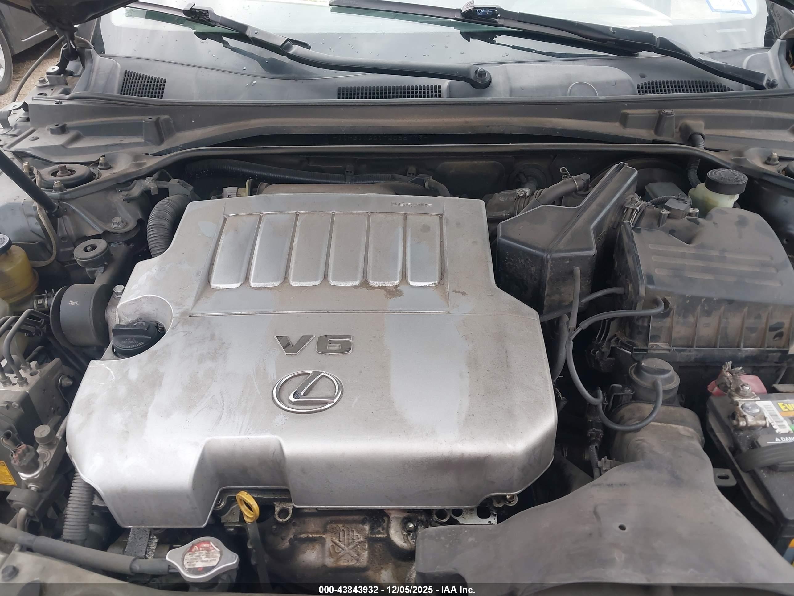 LEXUS ES image 10