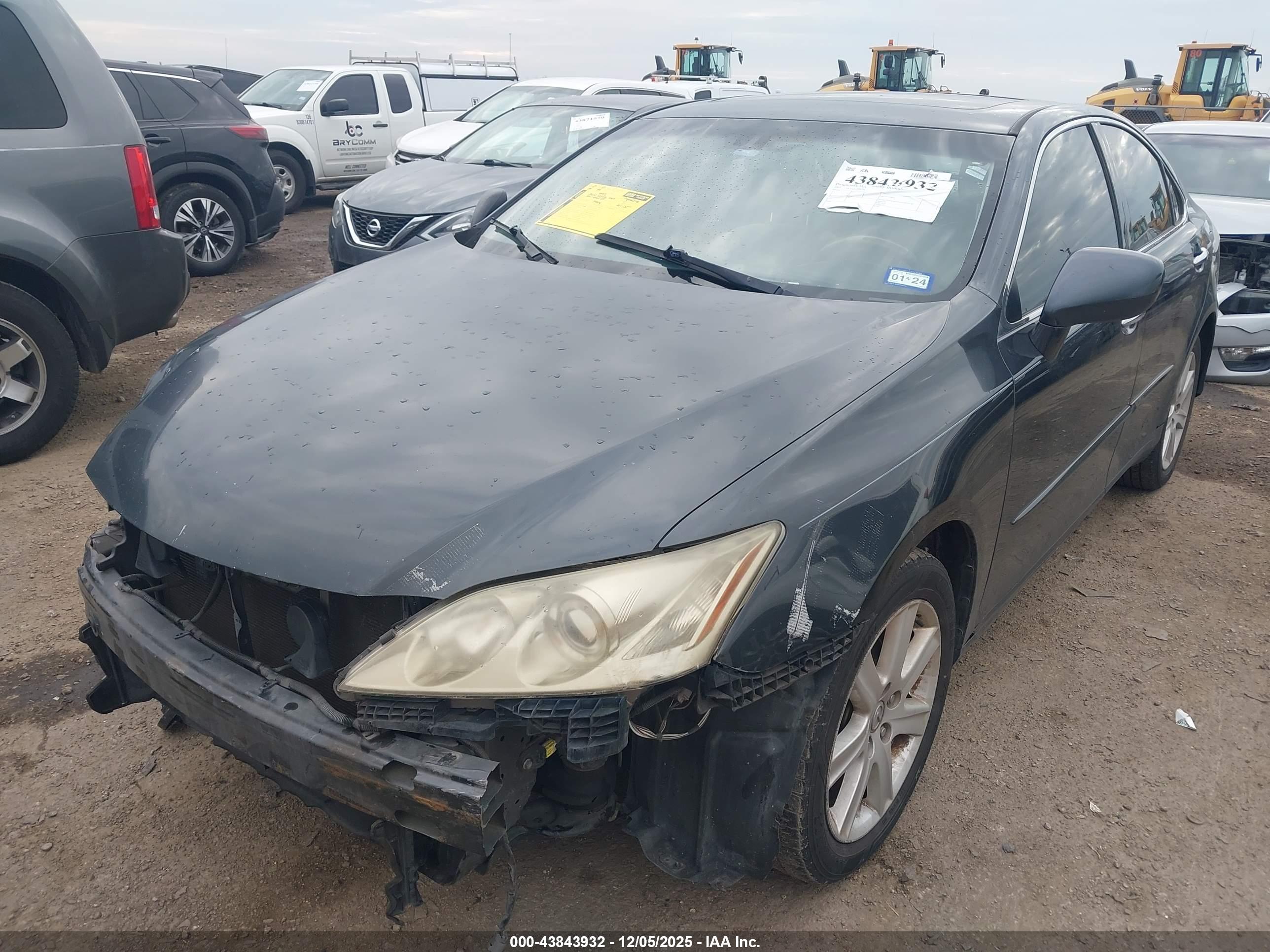 LEXUS ES image 2