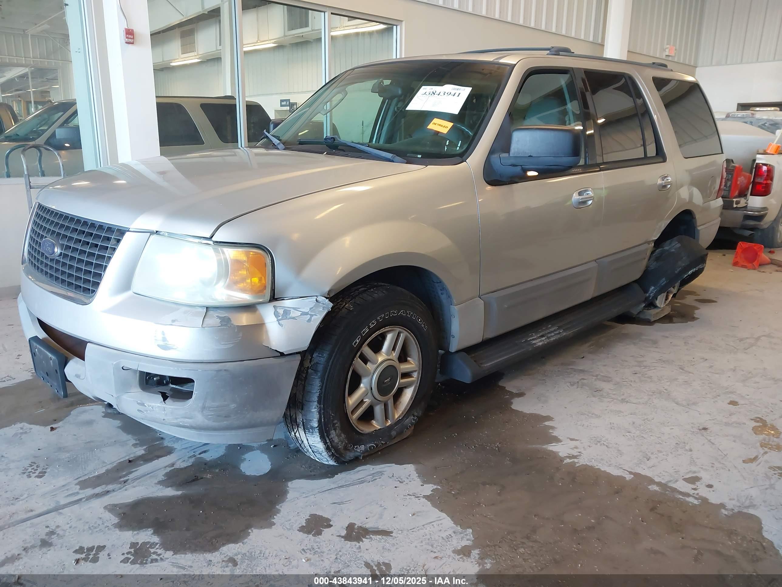 FORD EXPEDITION image 2