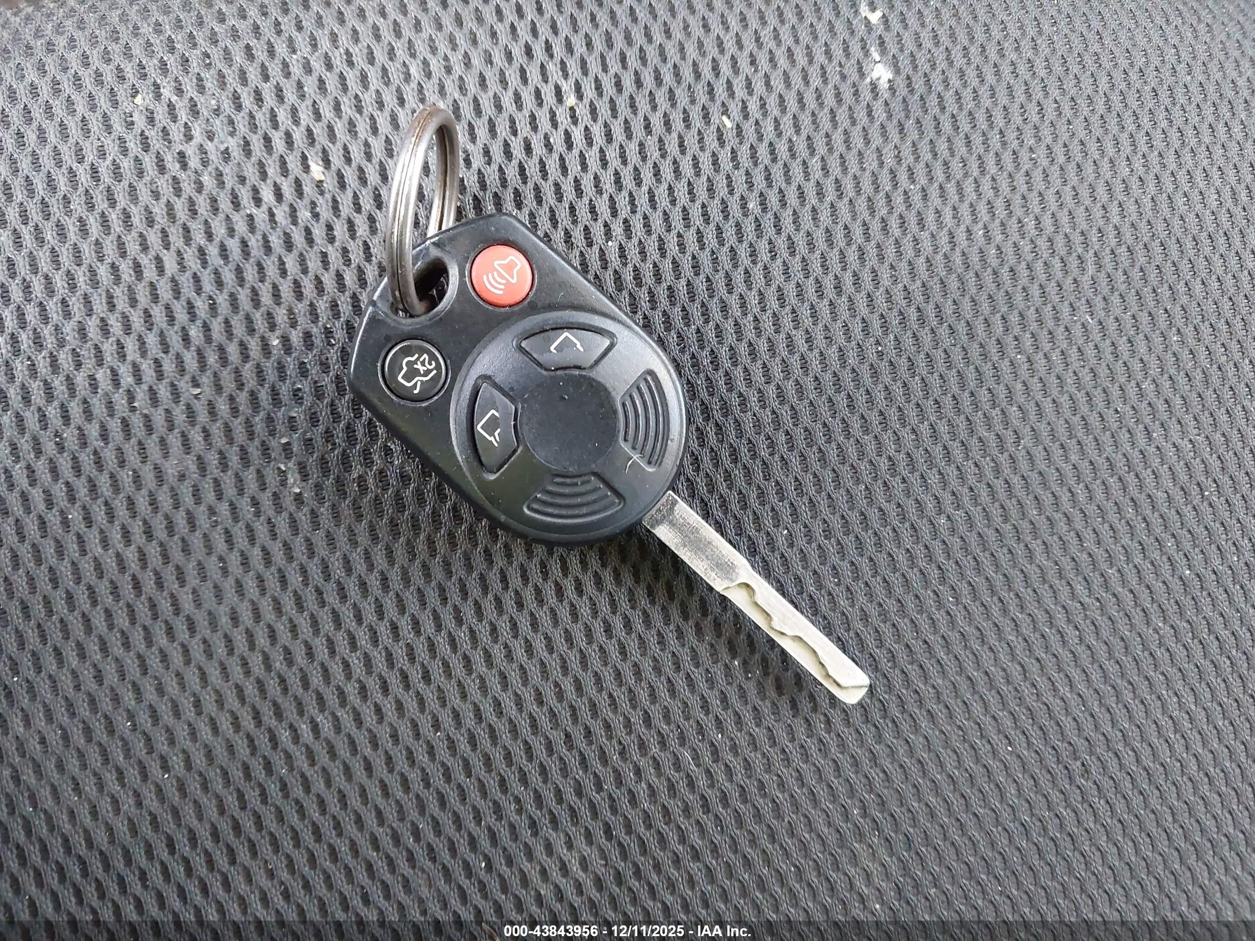 FORD FOCUS image 11