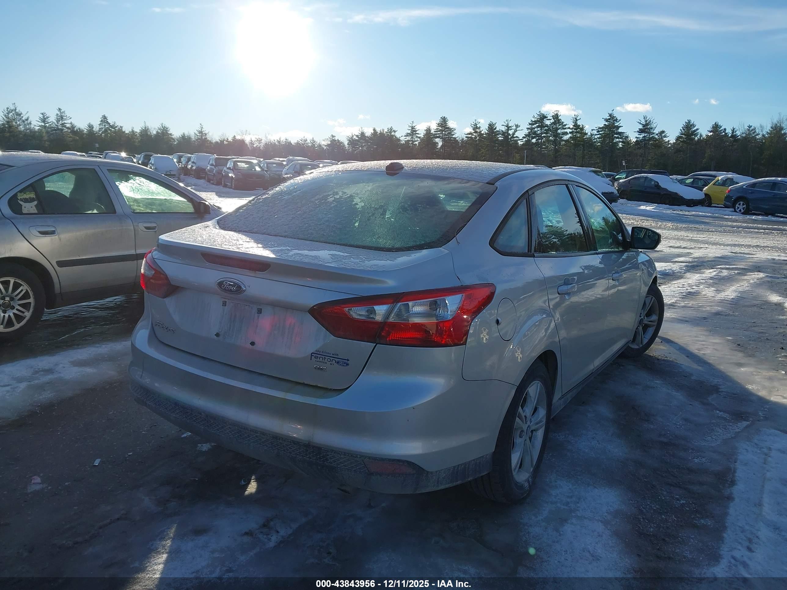 FORD FOCUS image 4