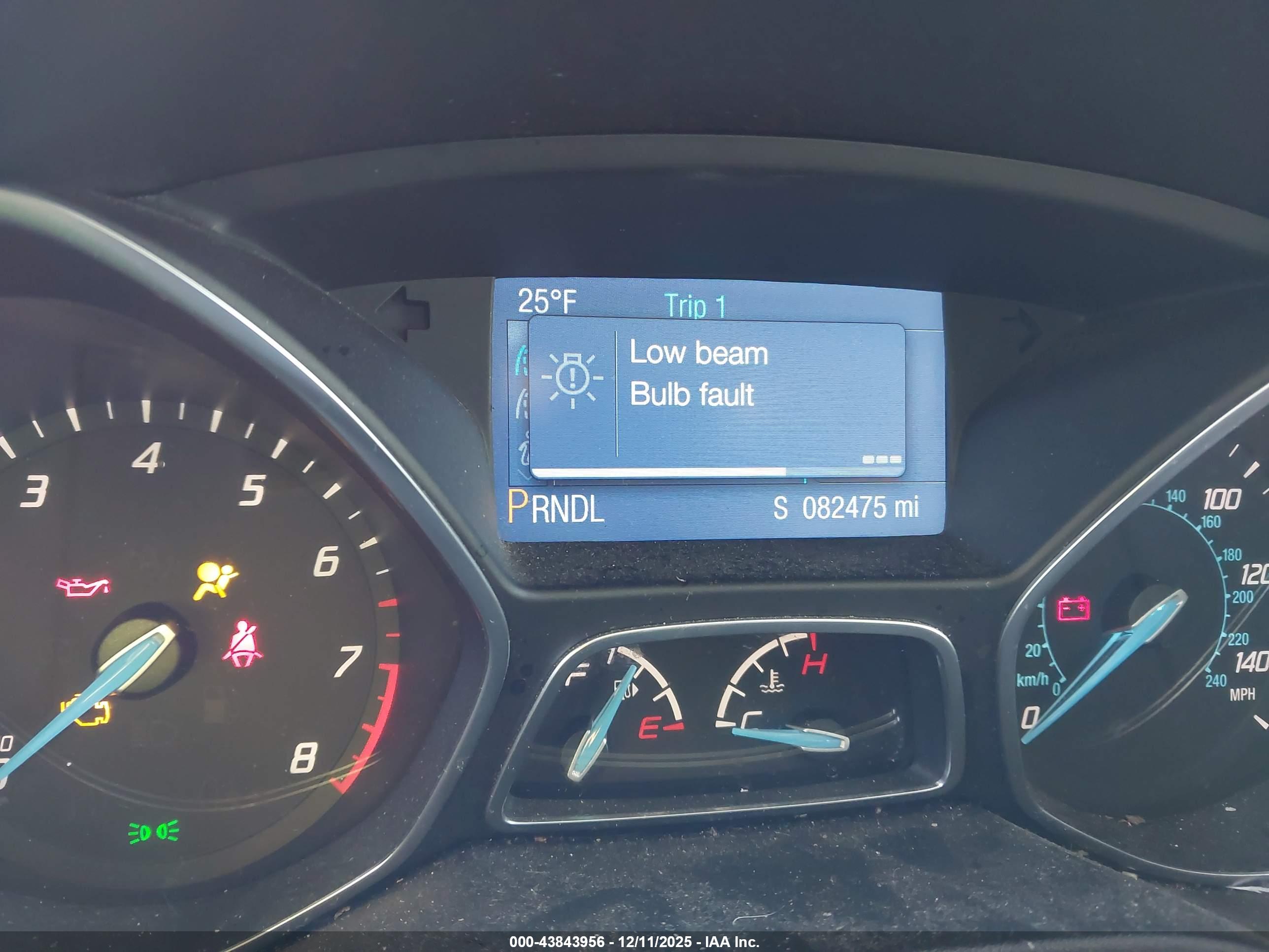 FORD FOCUS image 7