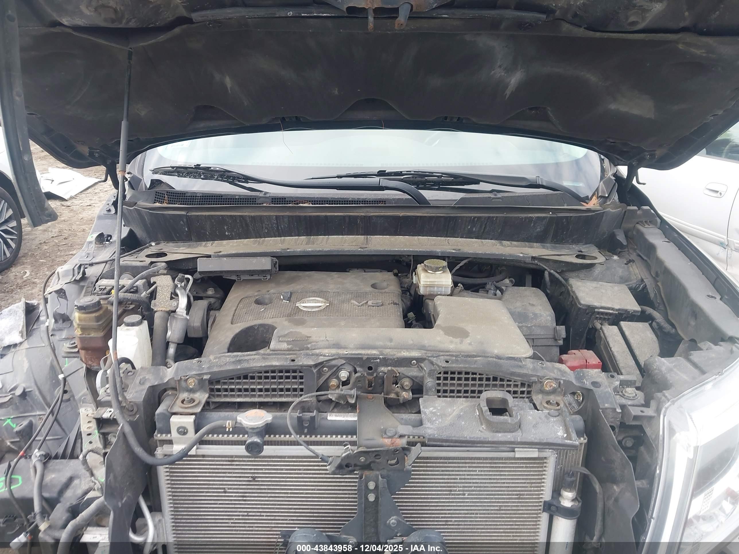 NISSAN PATHFINDER image 10