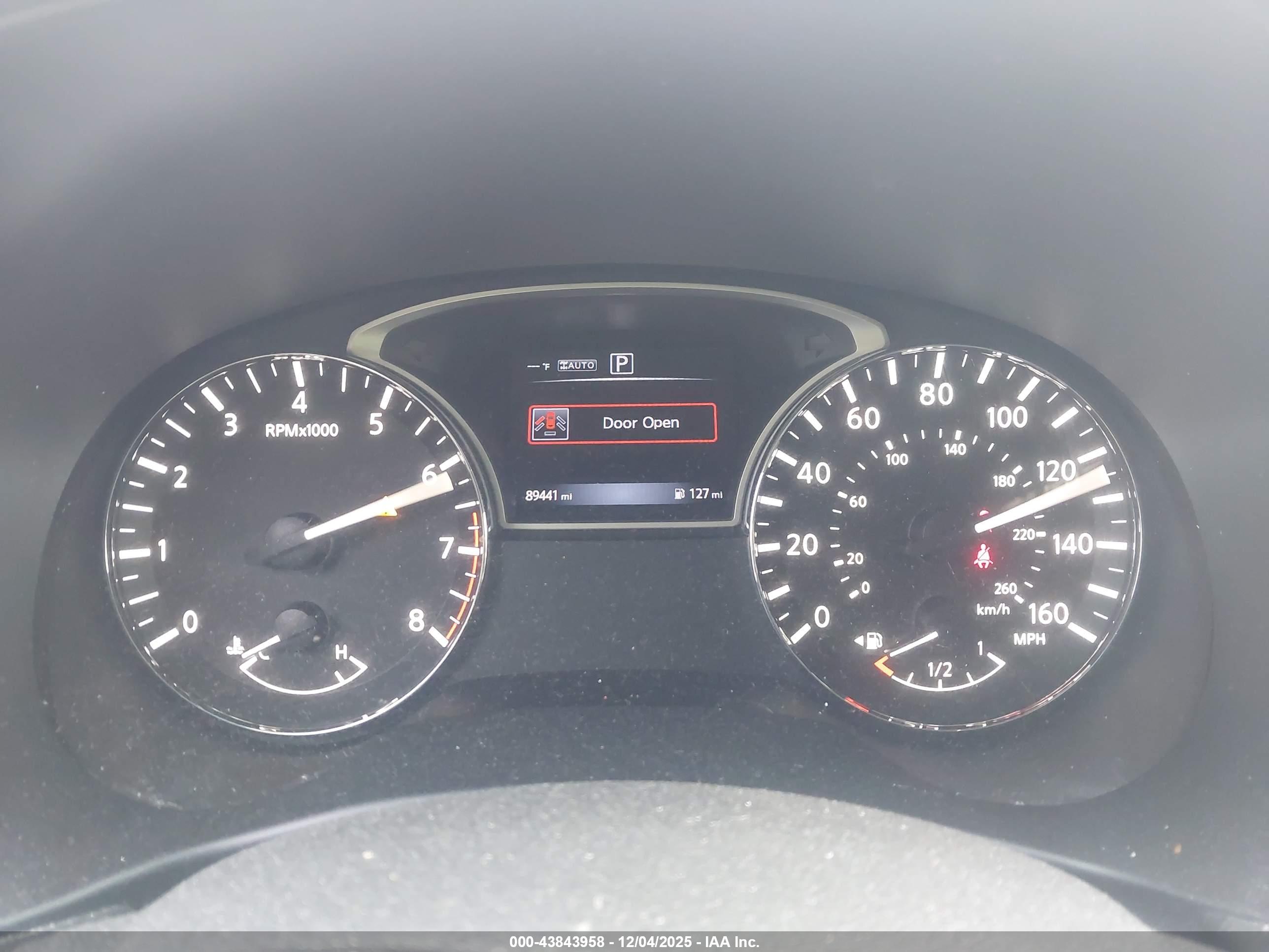 NISSAN PATHFINDER image 7