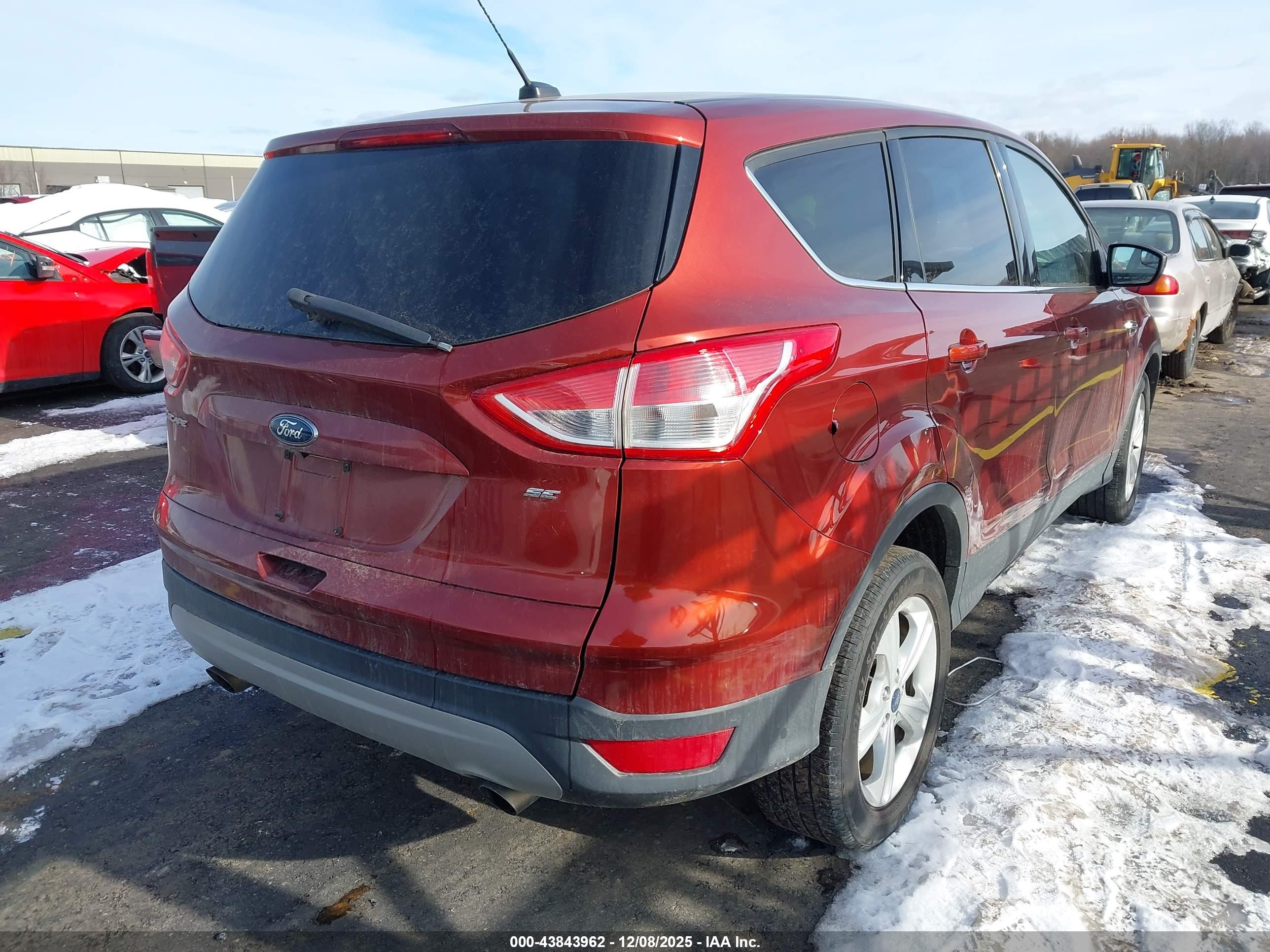 FORD ESCAPE image 4