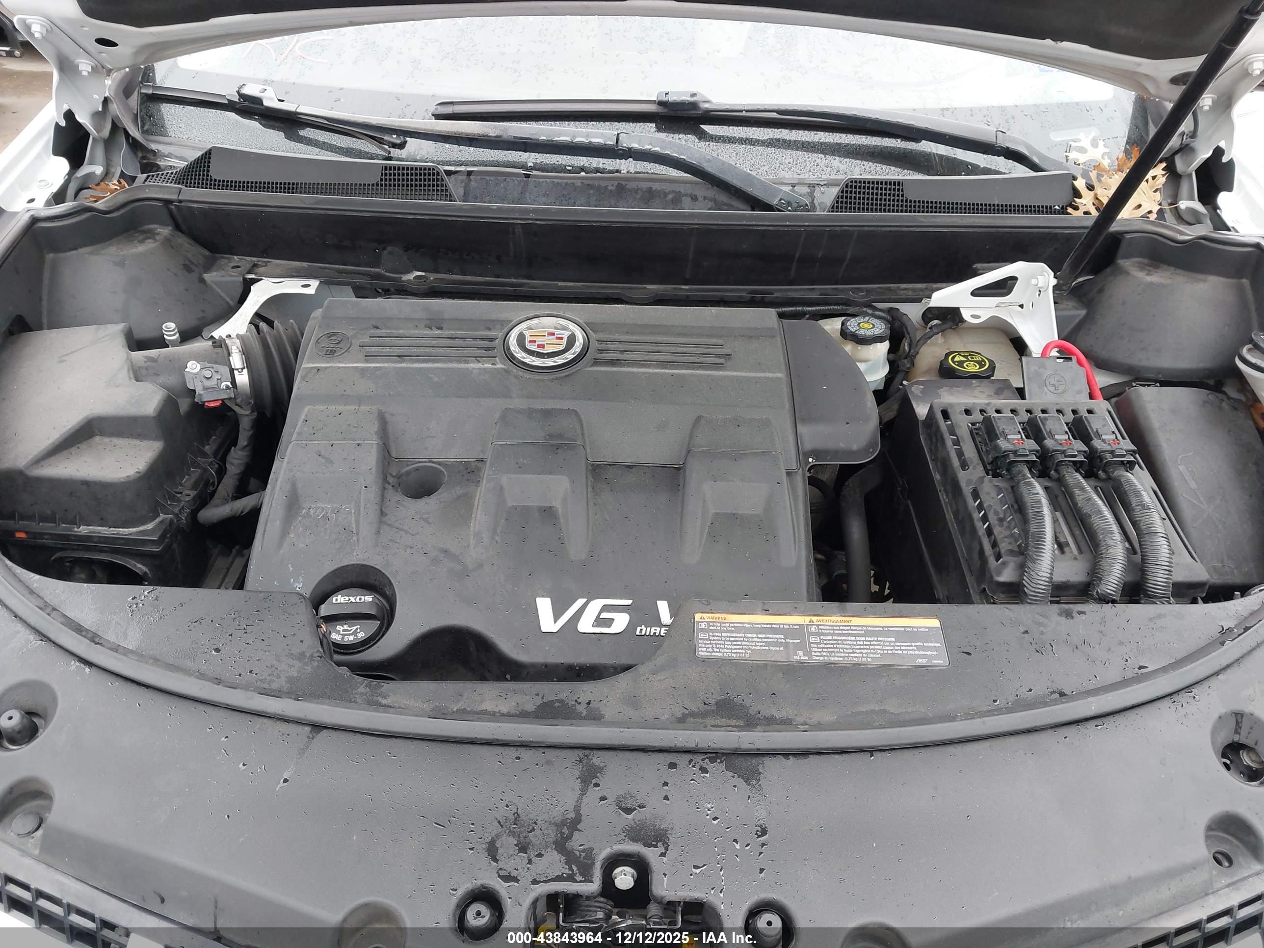 CADILLAC SRX image 10