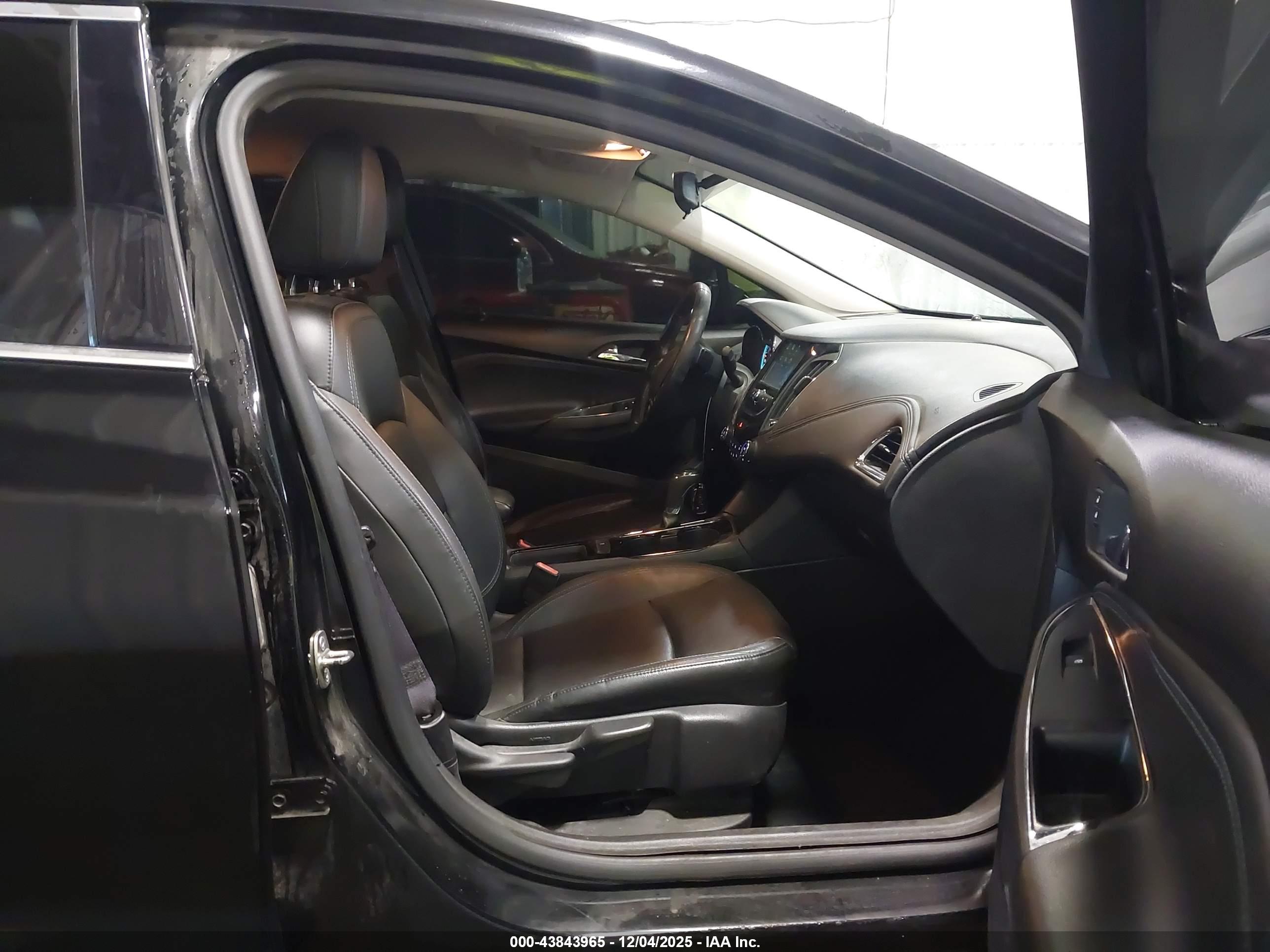 CHEVROLET CRUZE image 5